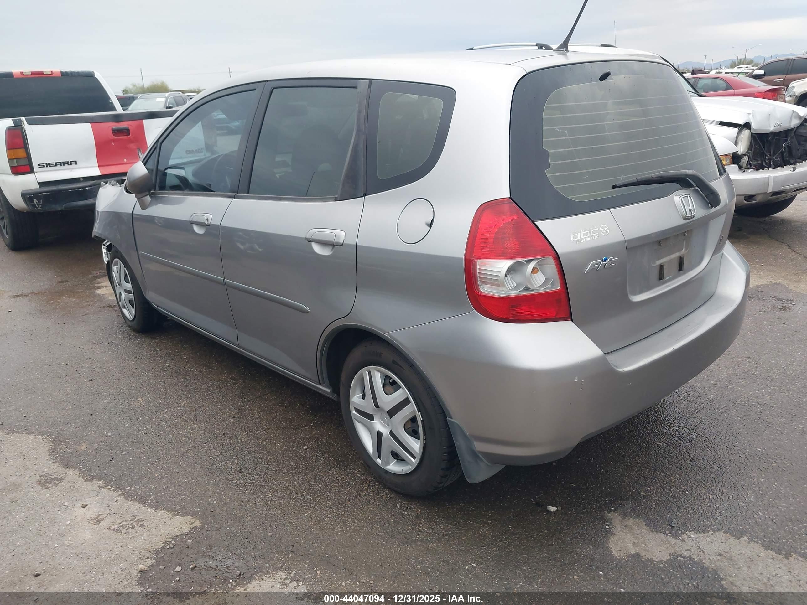 HONDA FIT image 3