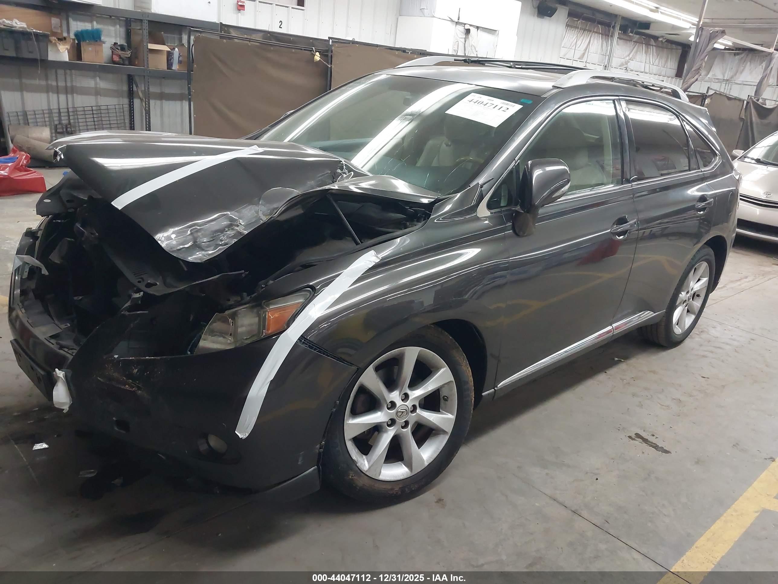 LEXUS RX image 2