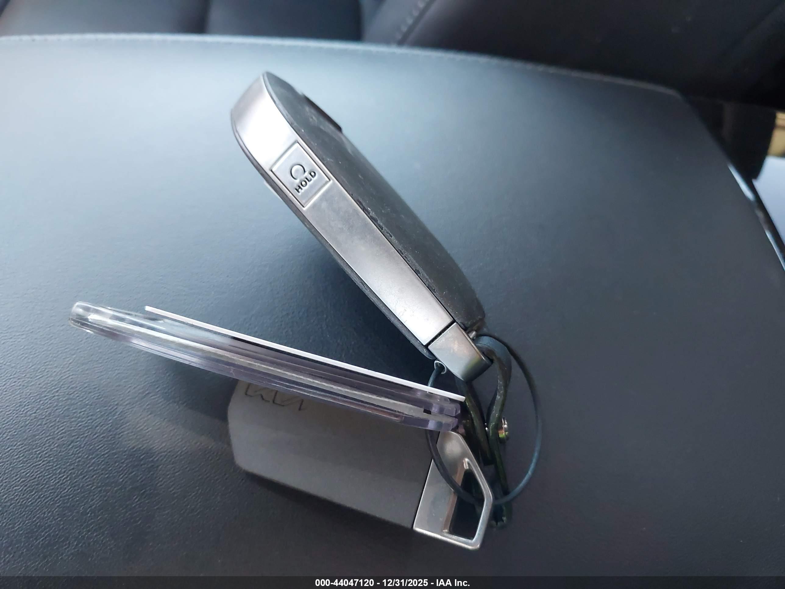 KIA TELLURIDE image 11