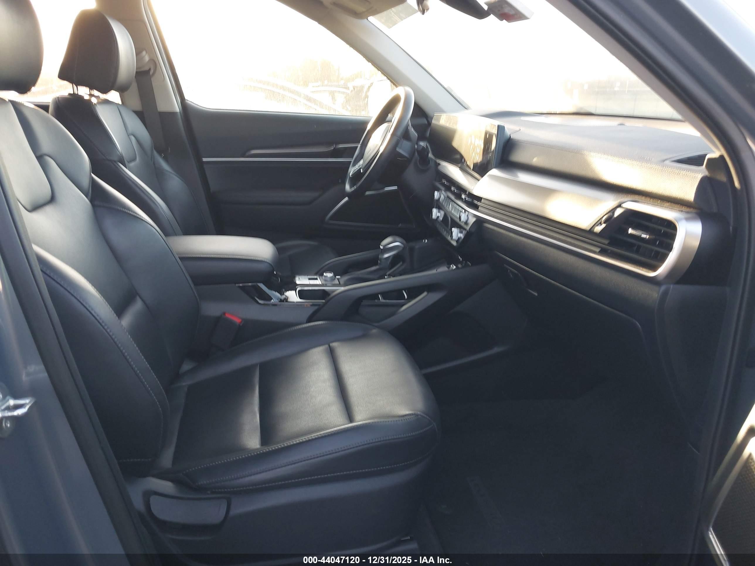 KIA TELLURIDE image 5