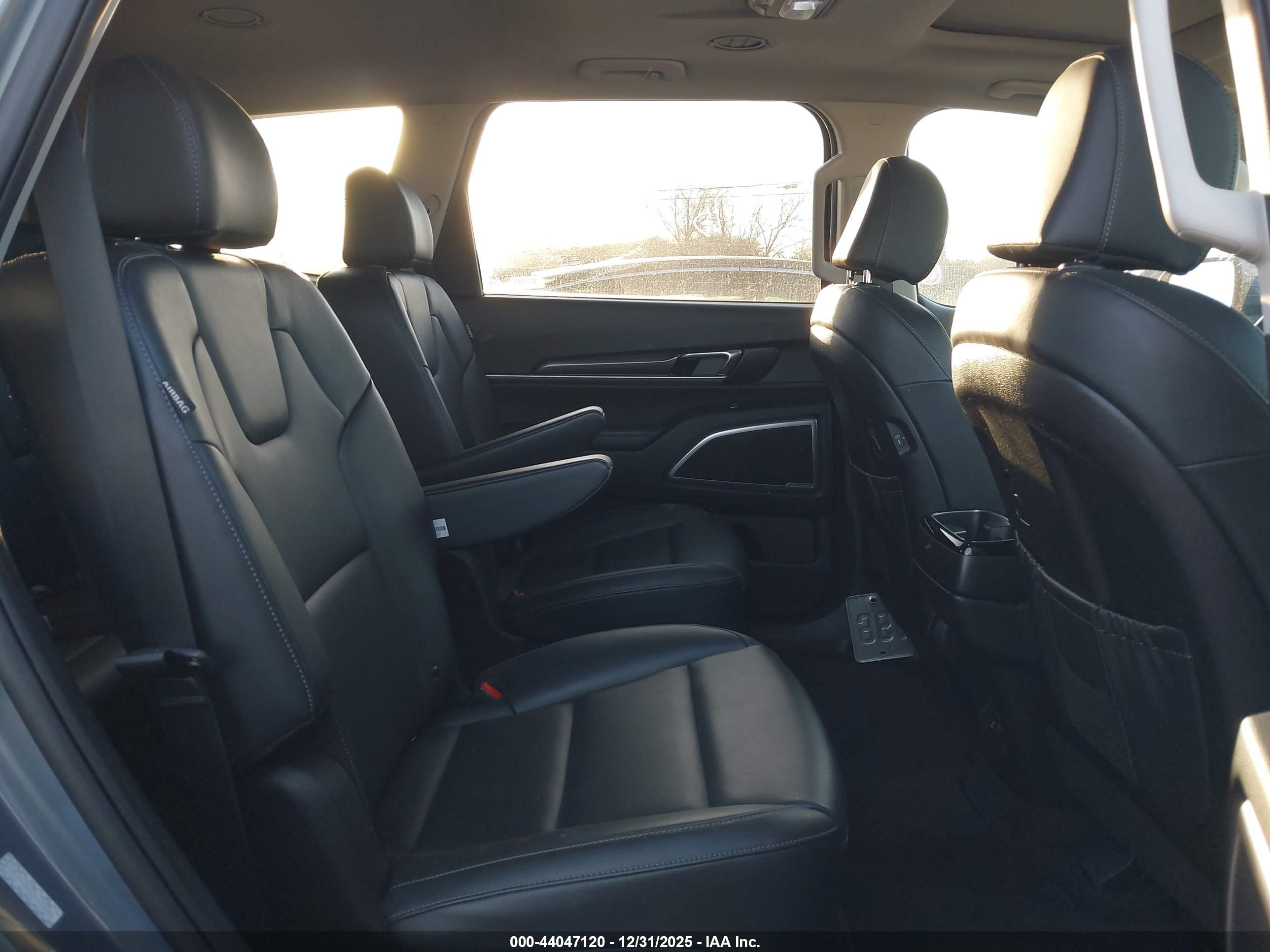 KIA TELLURIDE image 8