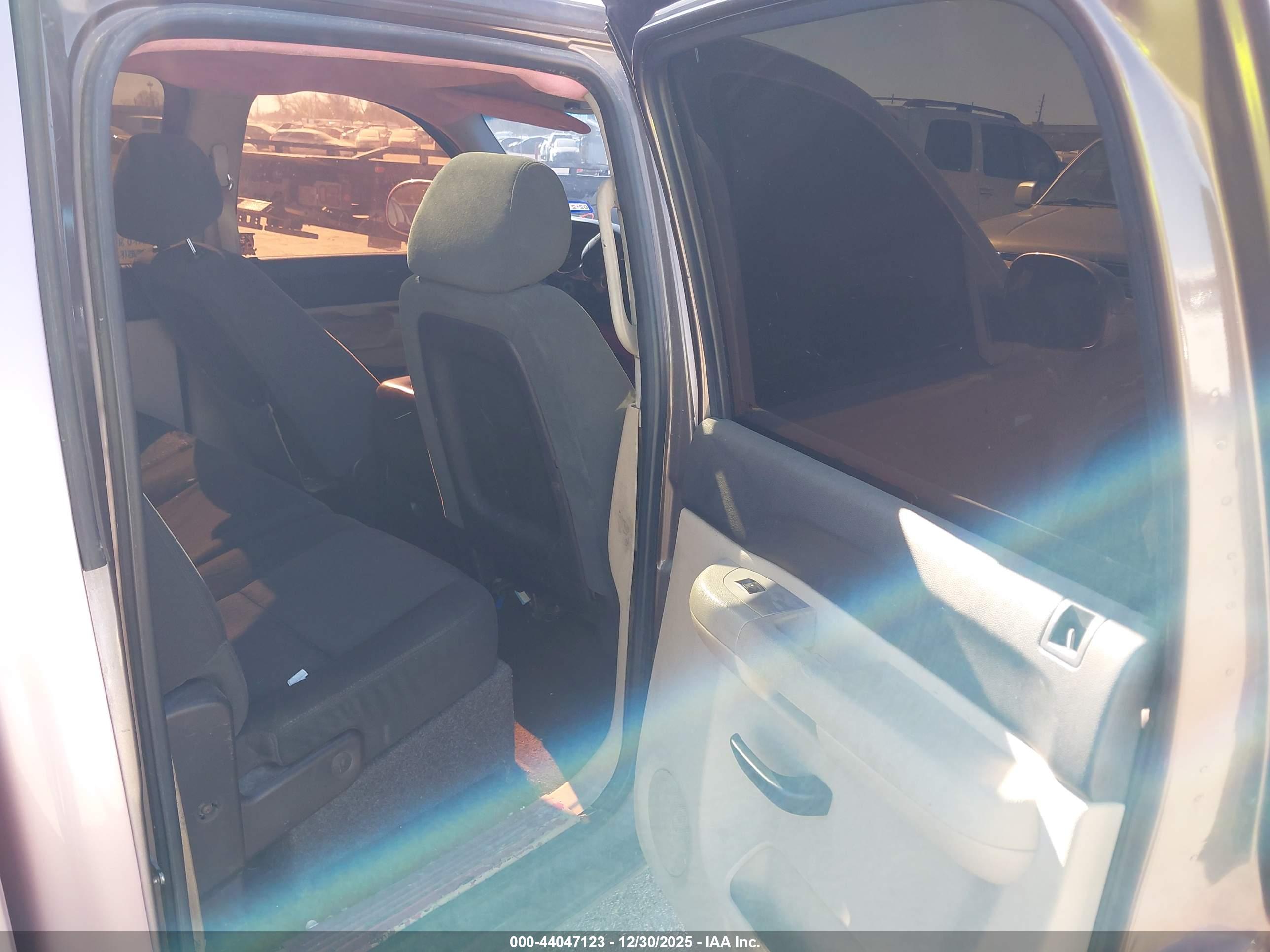 GMC SIERRA image 8