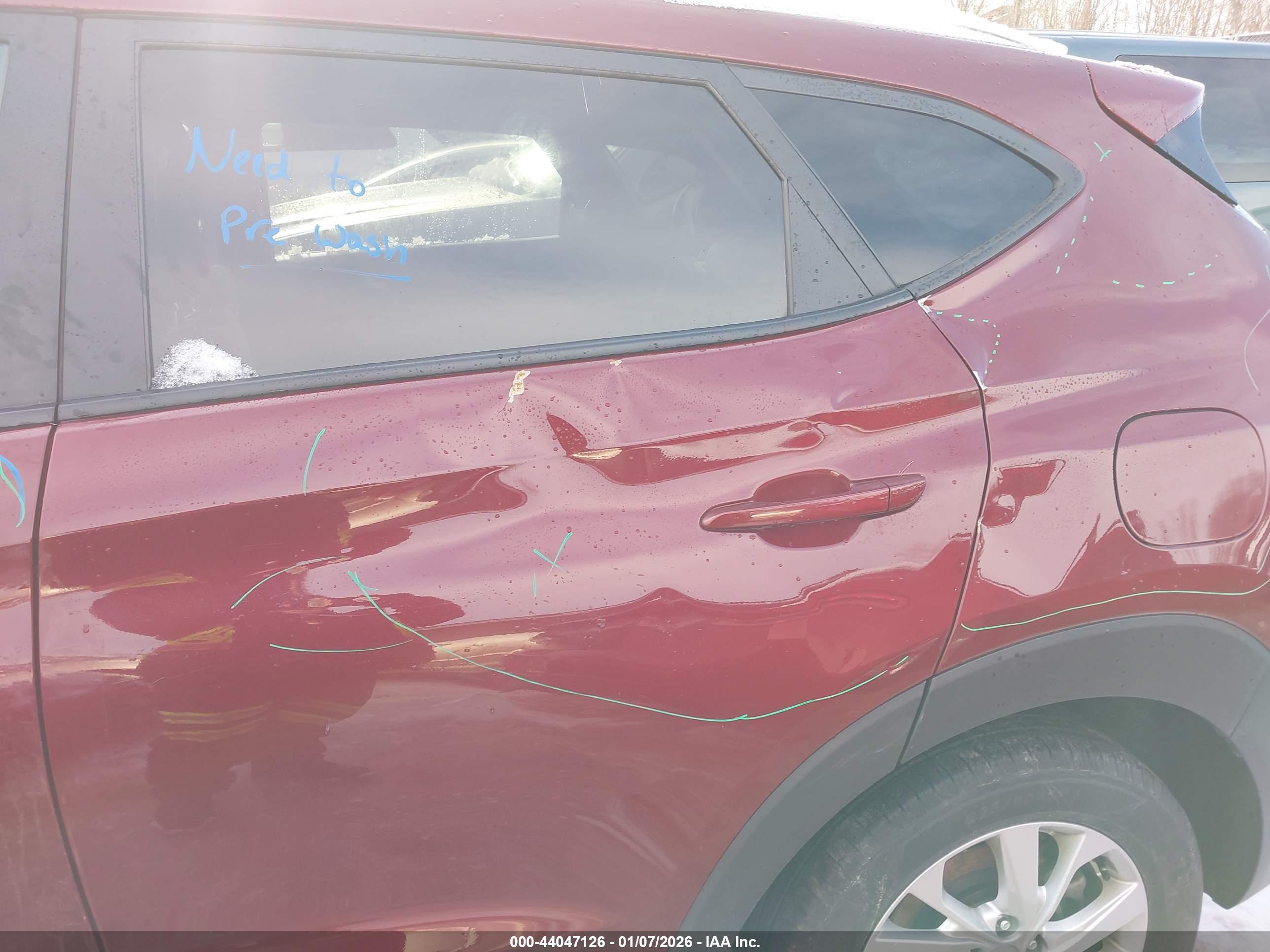 HYUNDAI TUCSON image 6