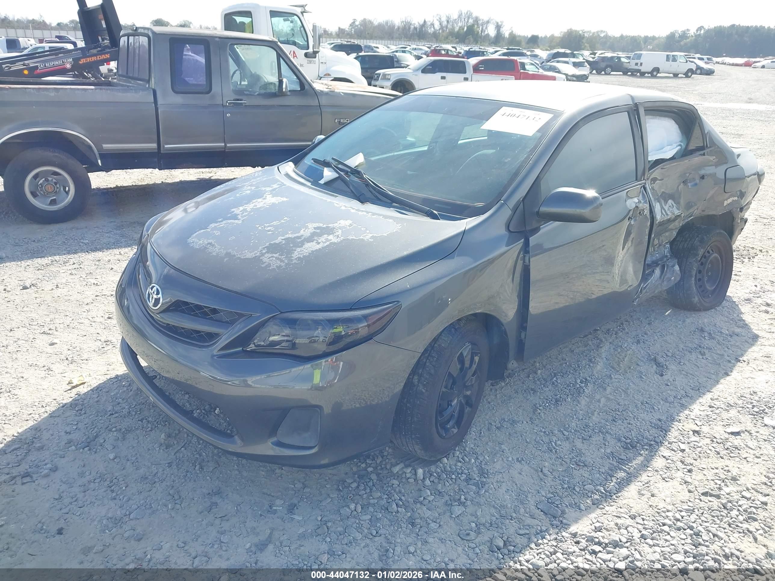 TOYOTA COROLLA image 2
