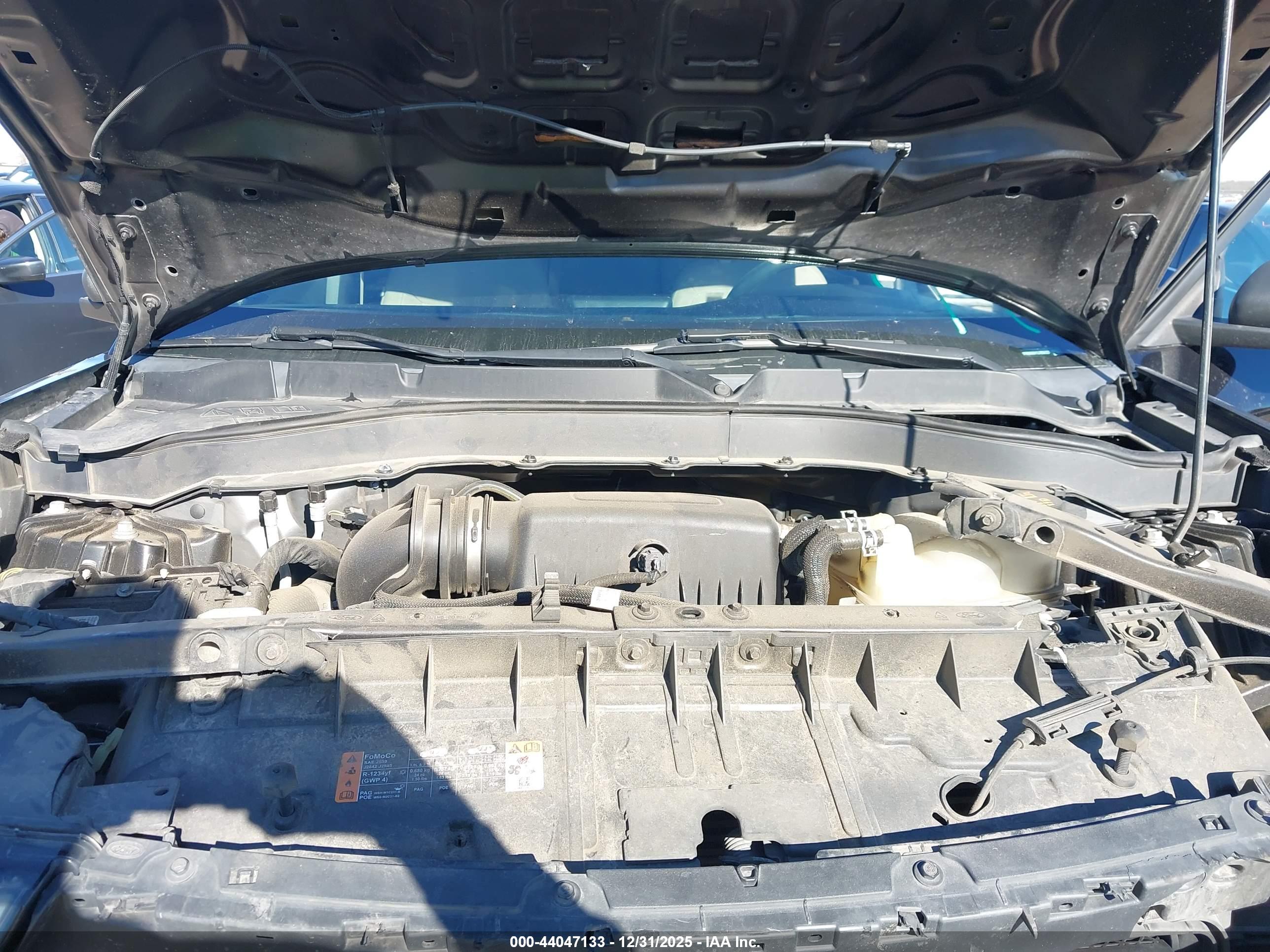FORD EXPLORER image 10