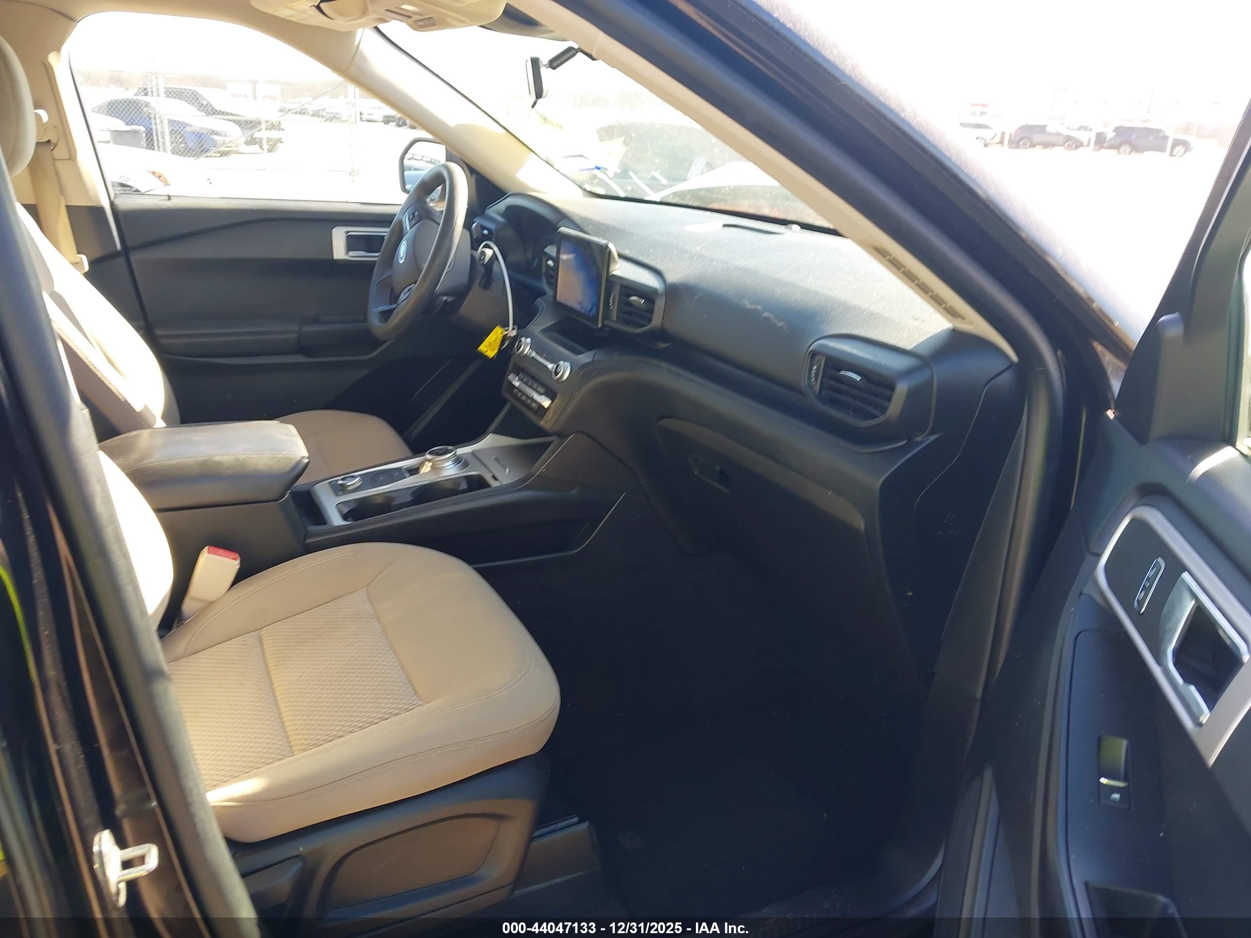 FORD EXPLORER image 5