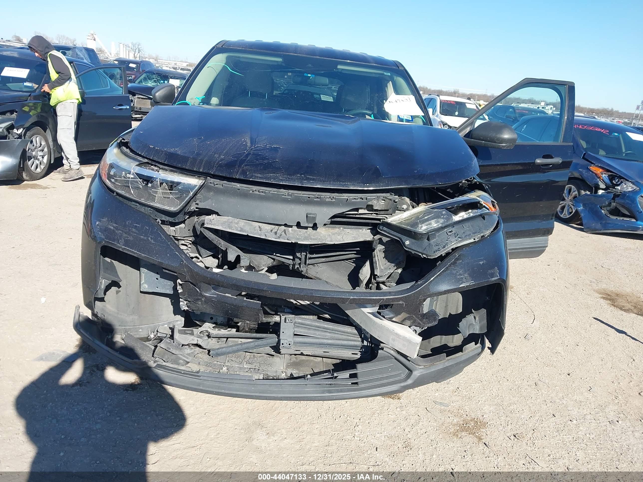 FORD EXPLORER image 6
