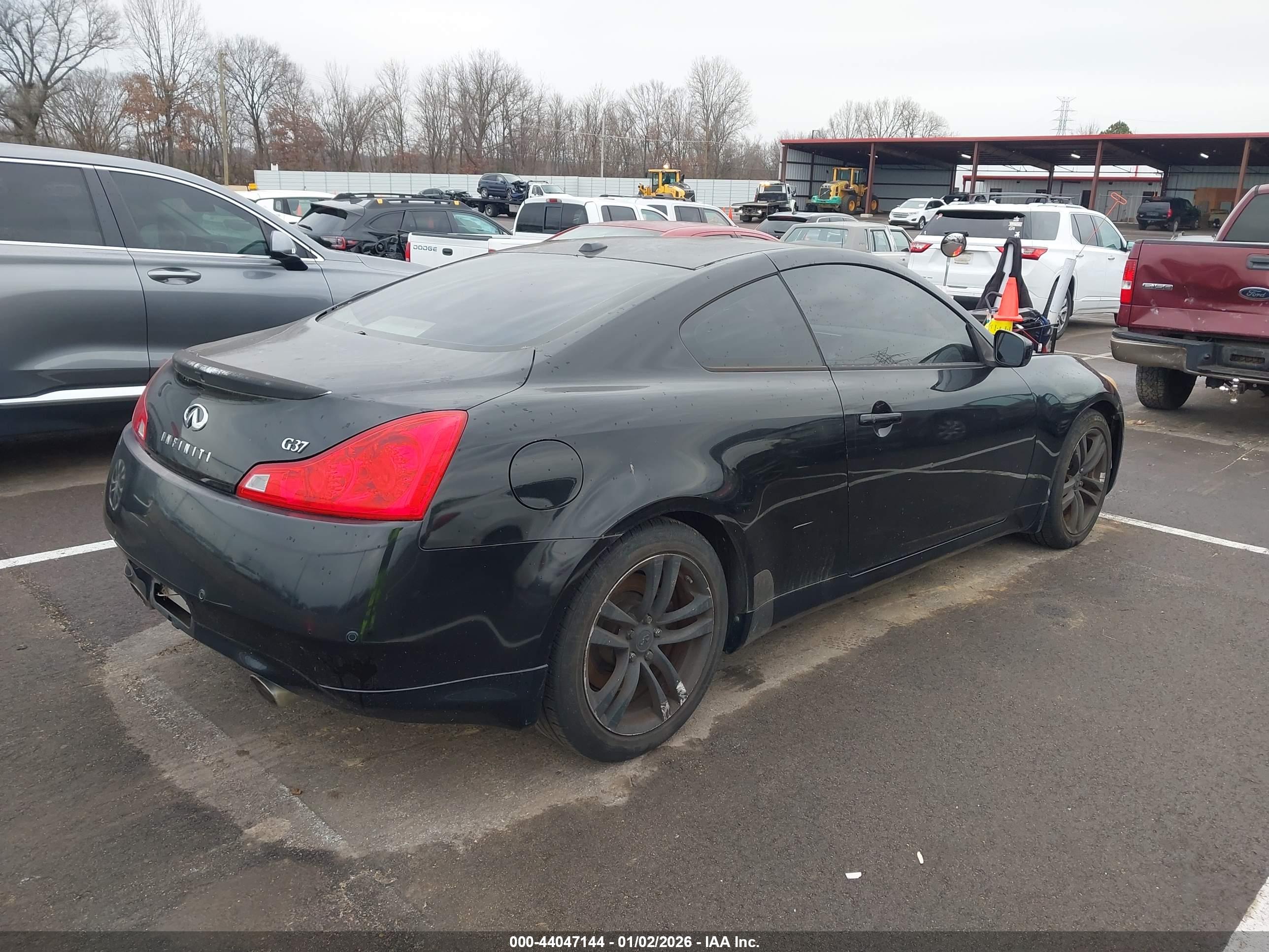 INFINITI G37 image 4