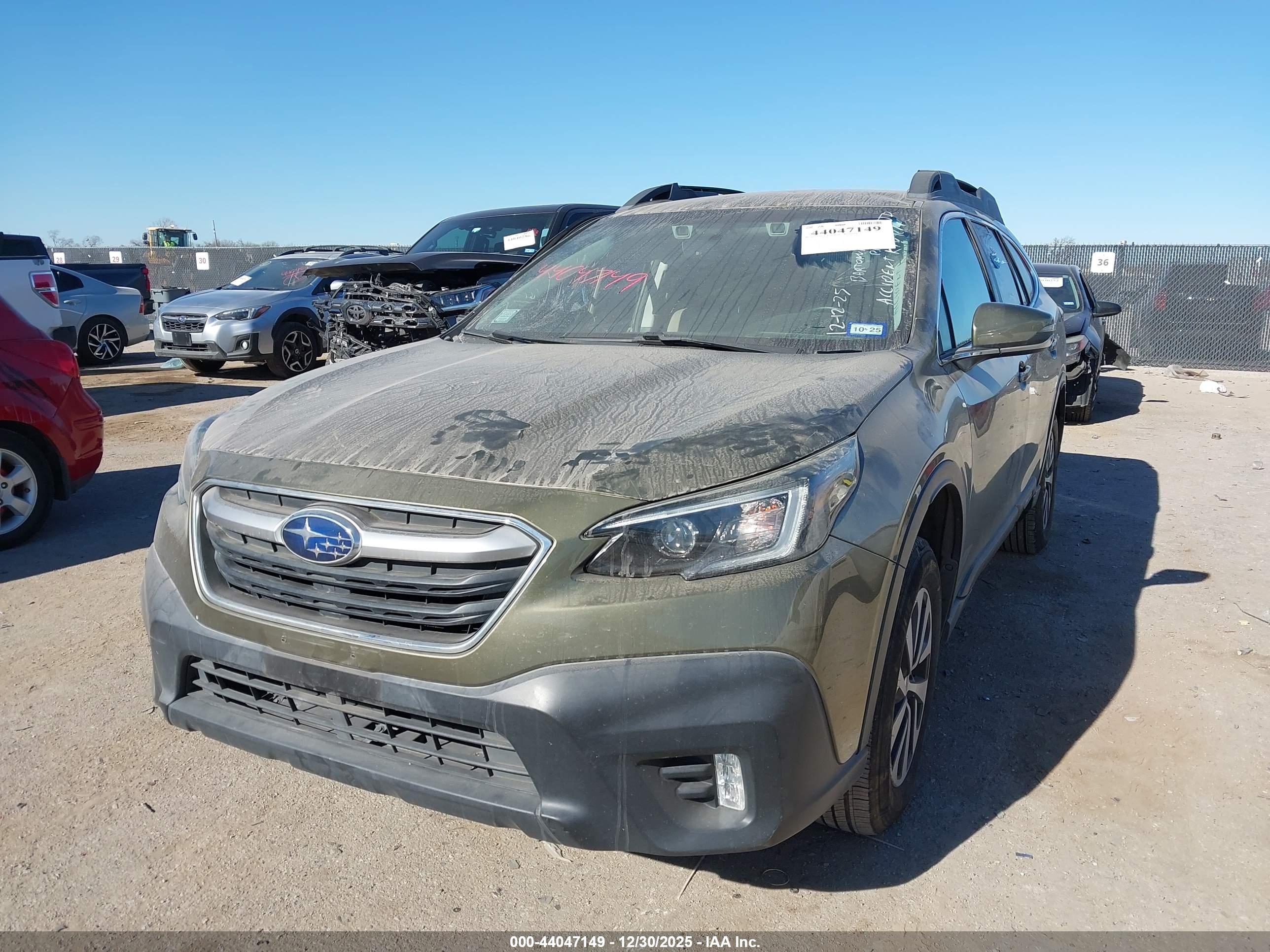 SUBARU OUTBACK image 2