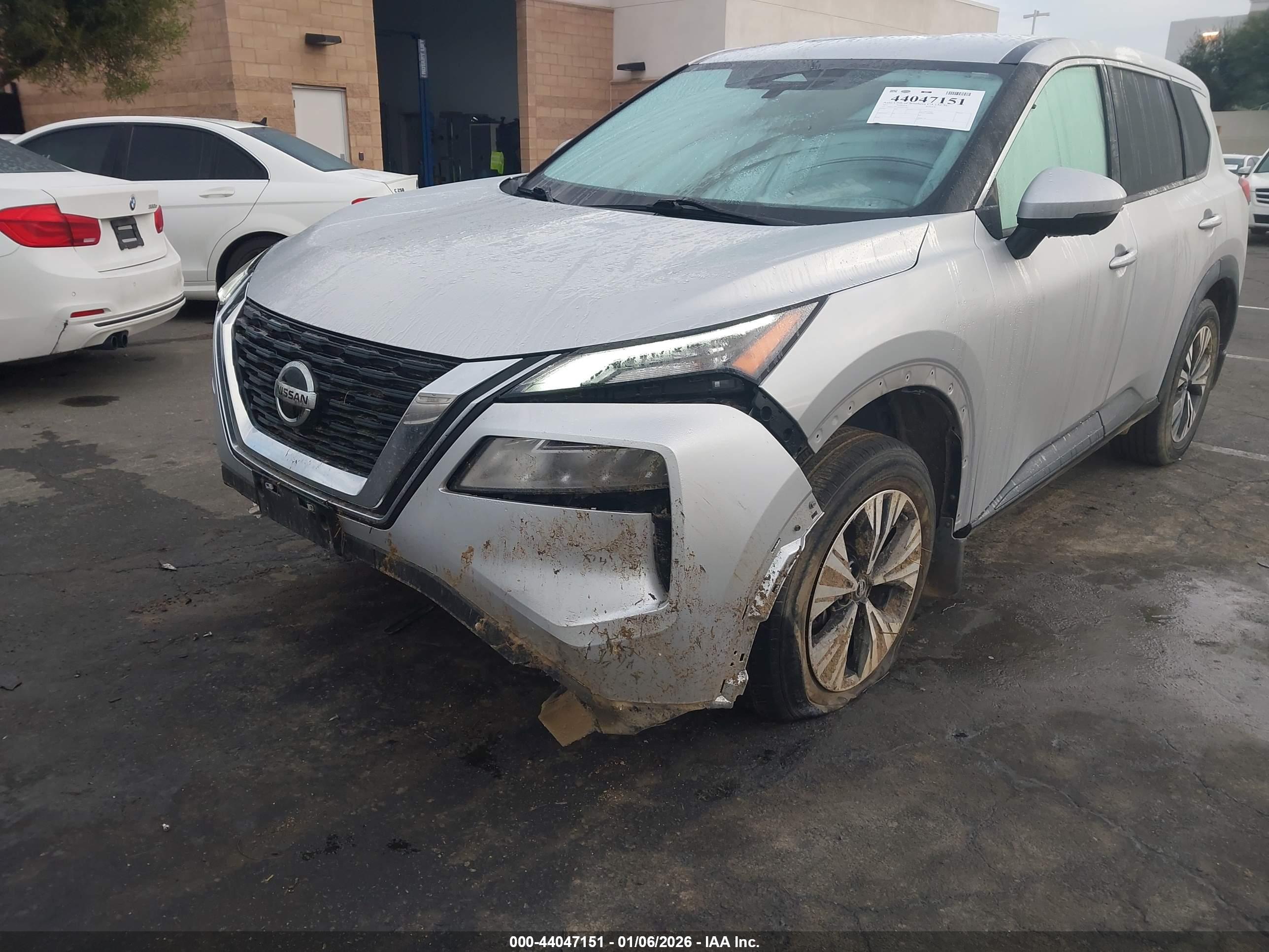 NISSAN ROGUE image 6