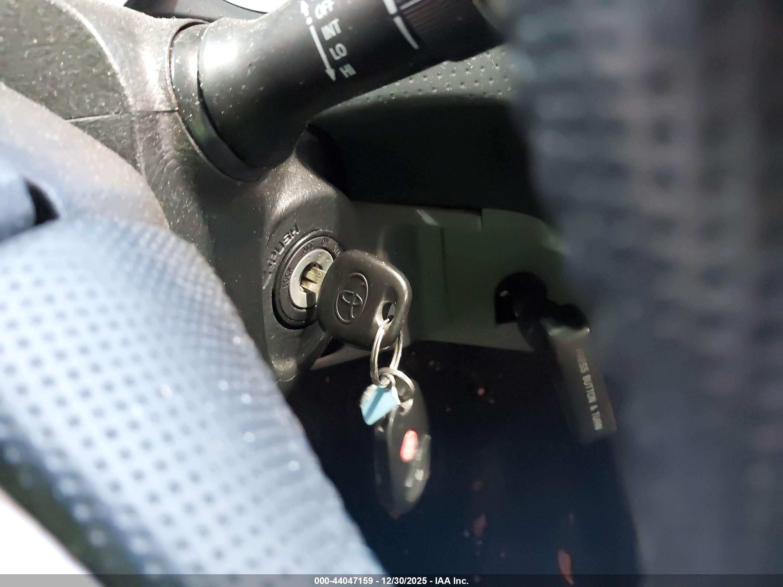 TOYOTA TACOMA image 11