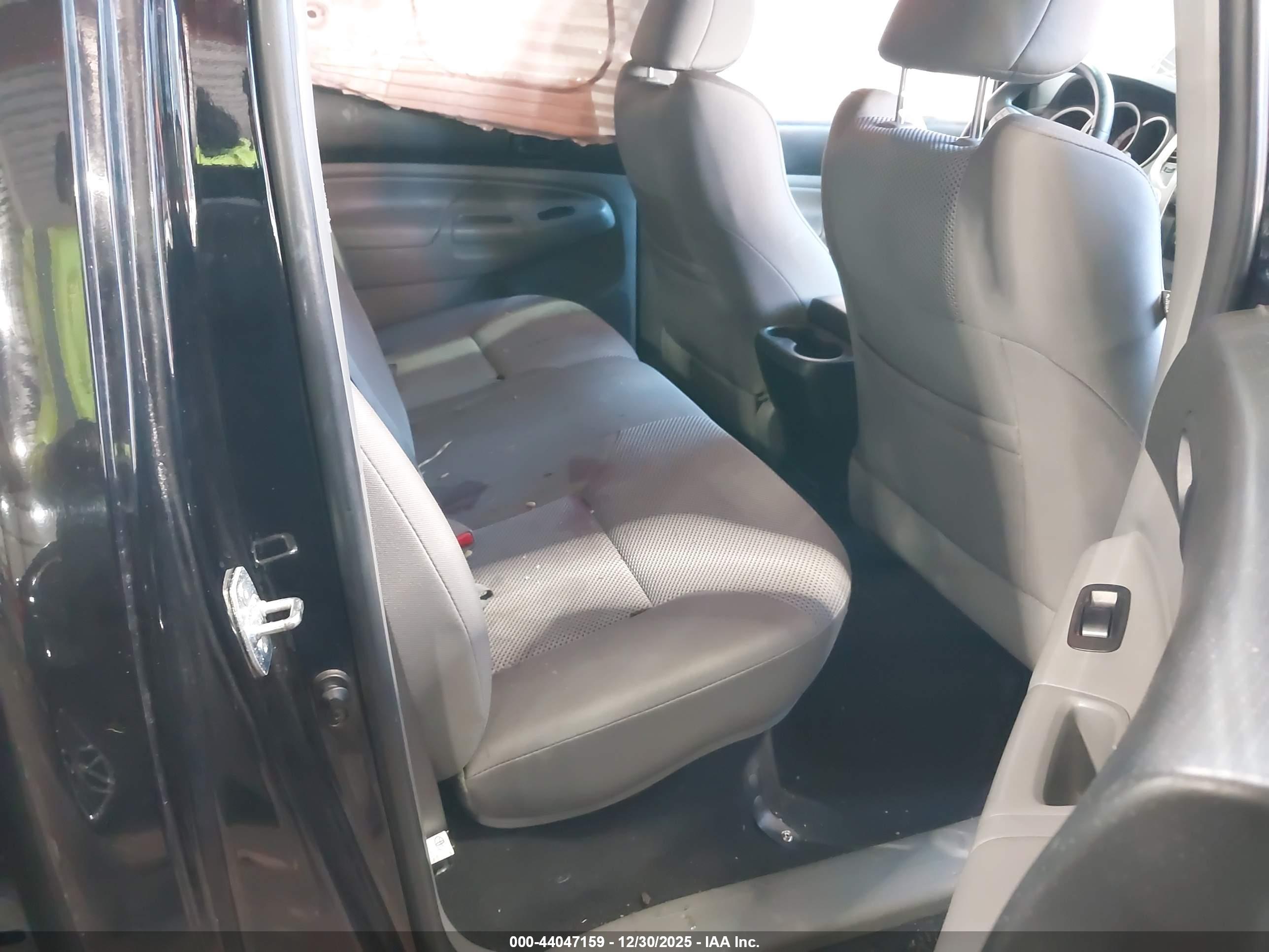 TOYOTA TACOMA image 8