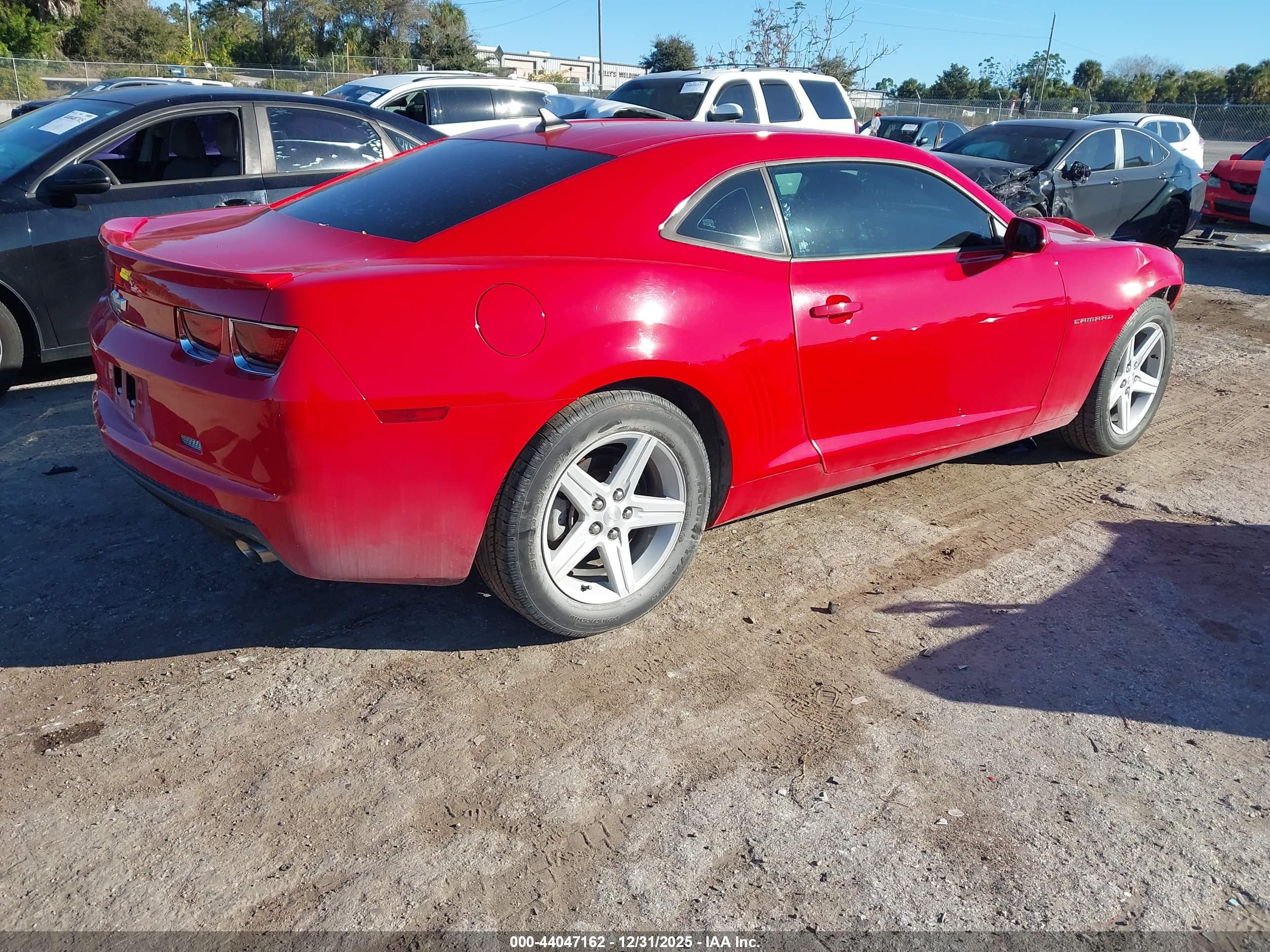 CHEVROLET CAMARO image 4