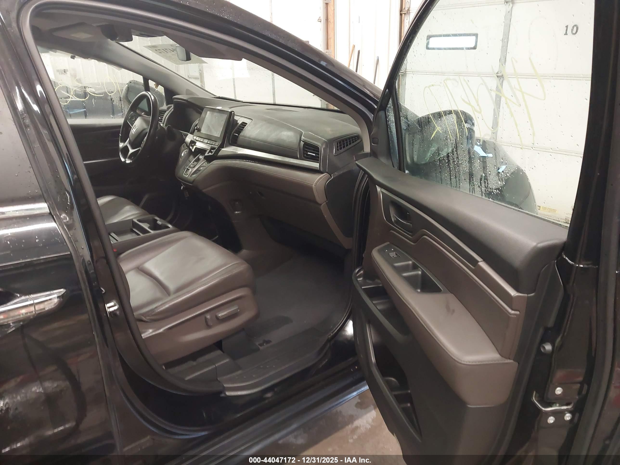 HONDA ODYSSEY image 5