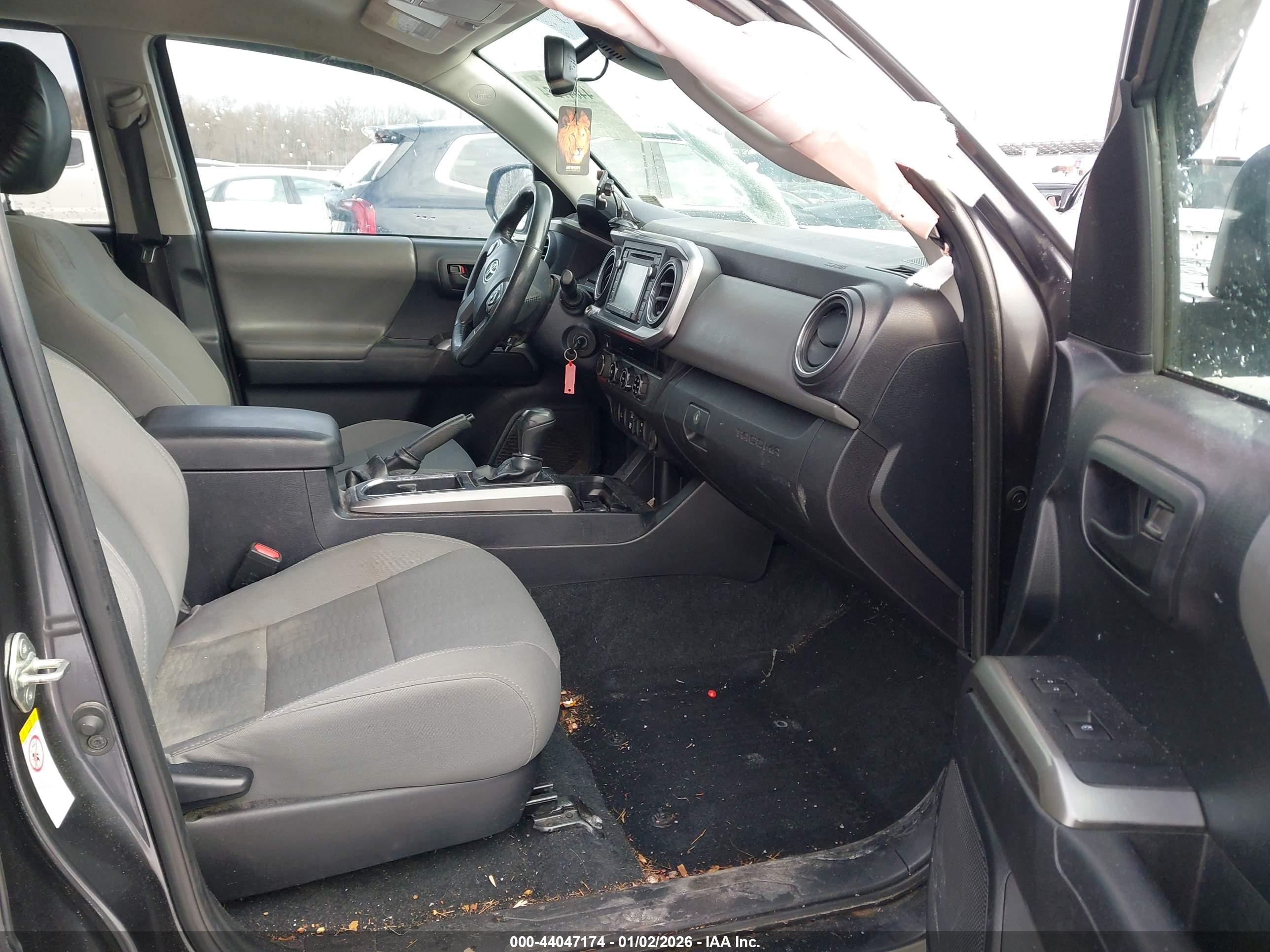 TOYOTA TACOMA image 5