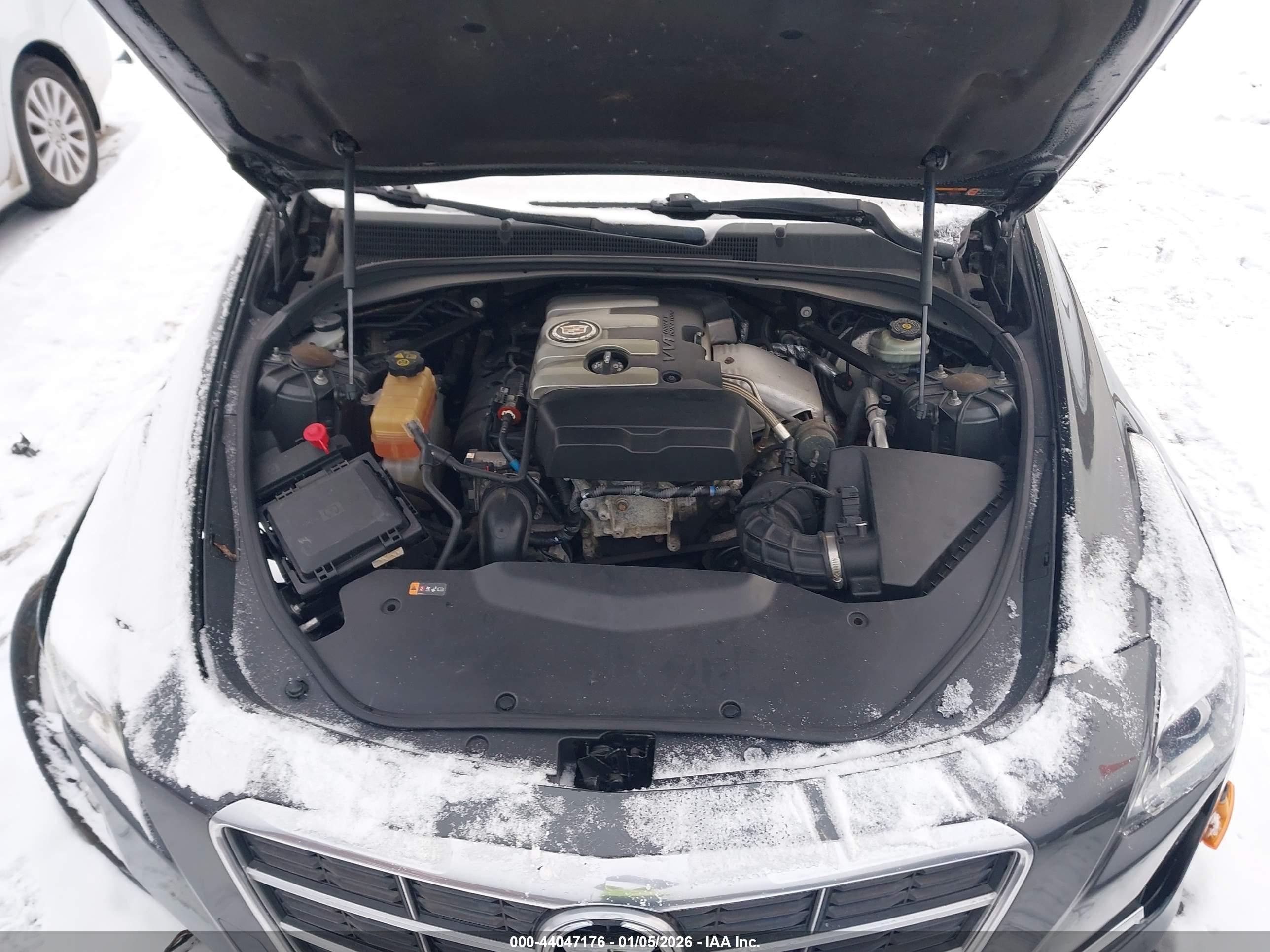 CADILLAC CTS image 10