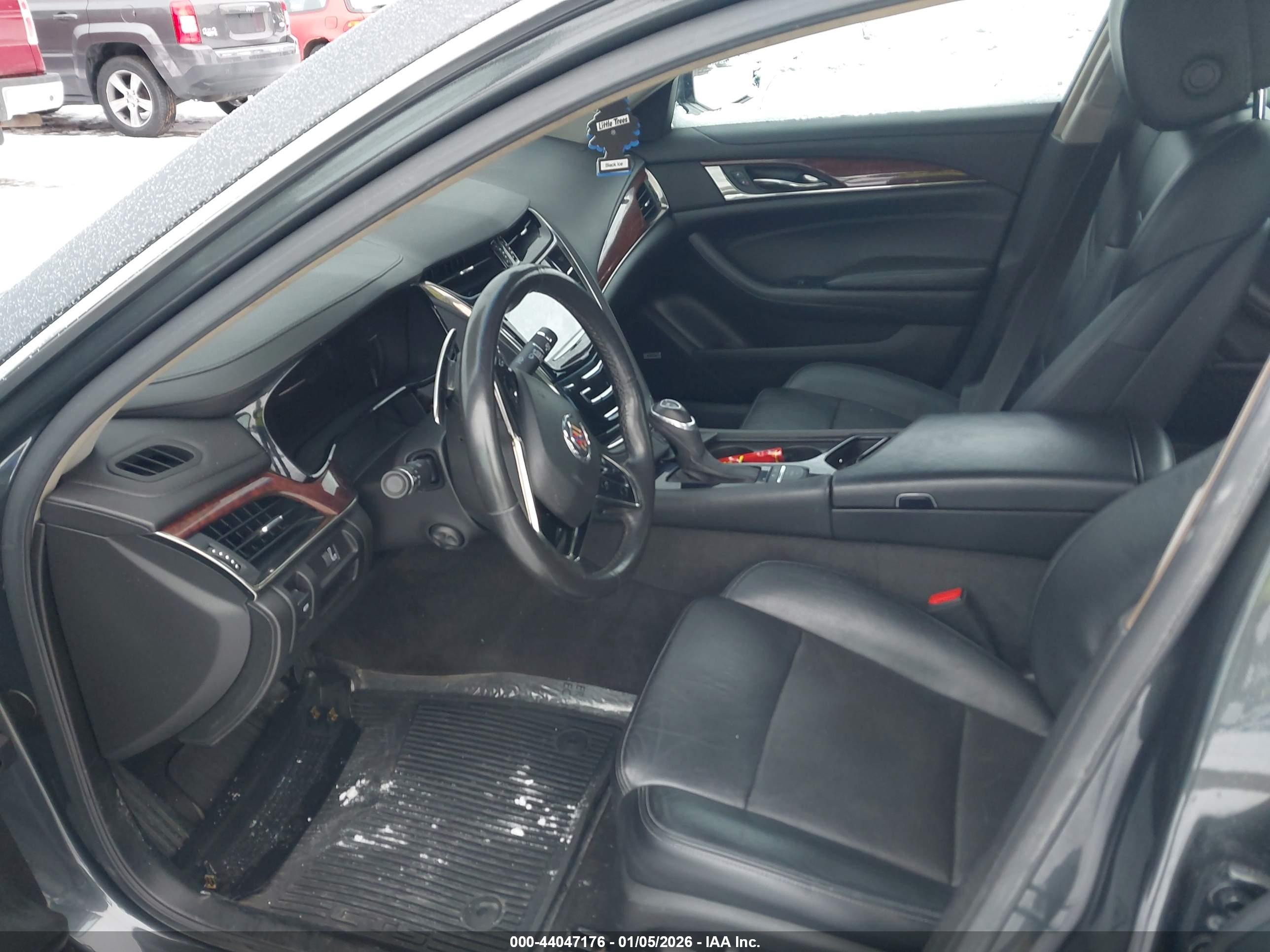CADILLAC CTS image 5