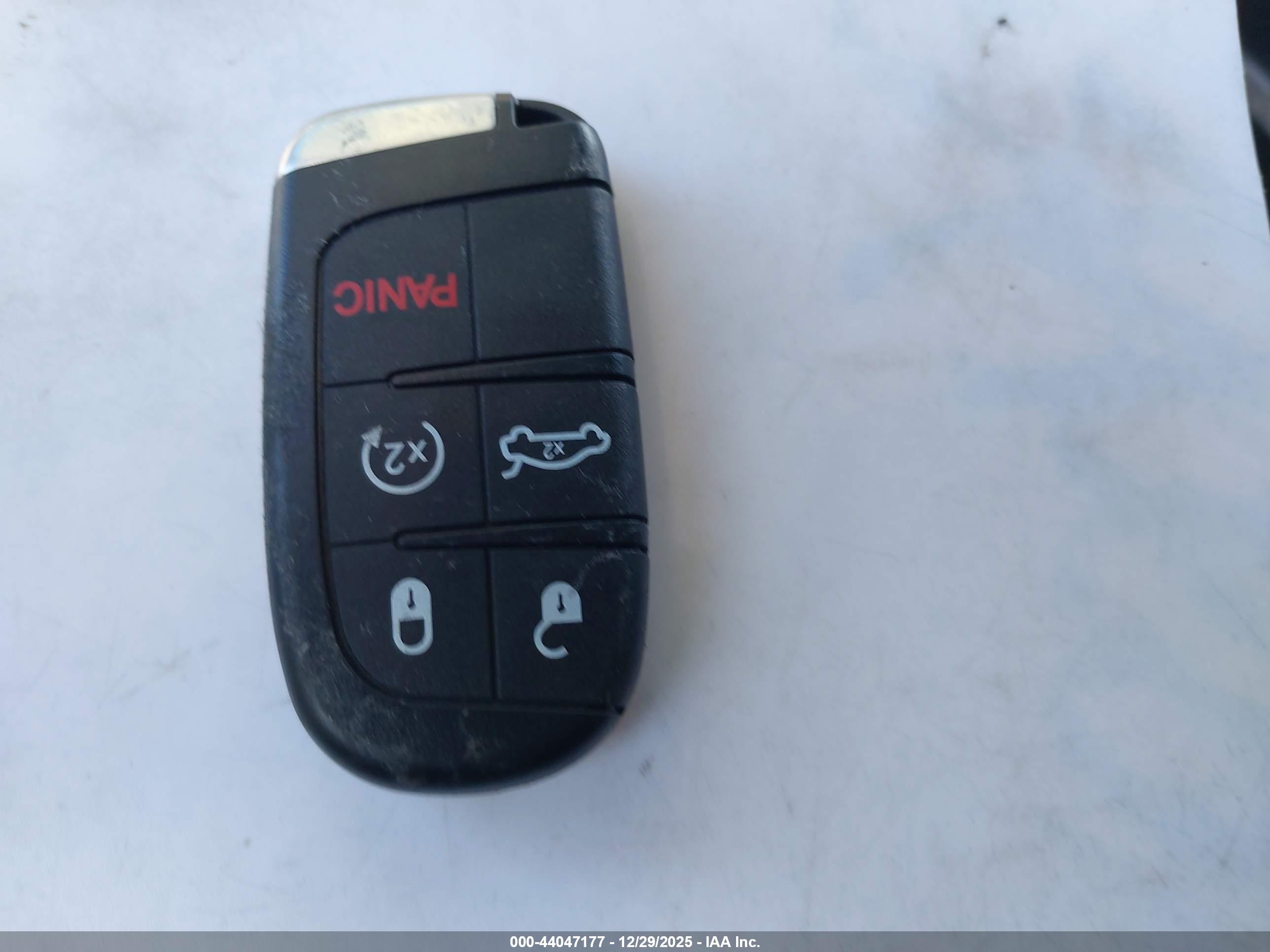 JEEP GRAND image 11