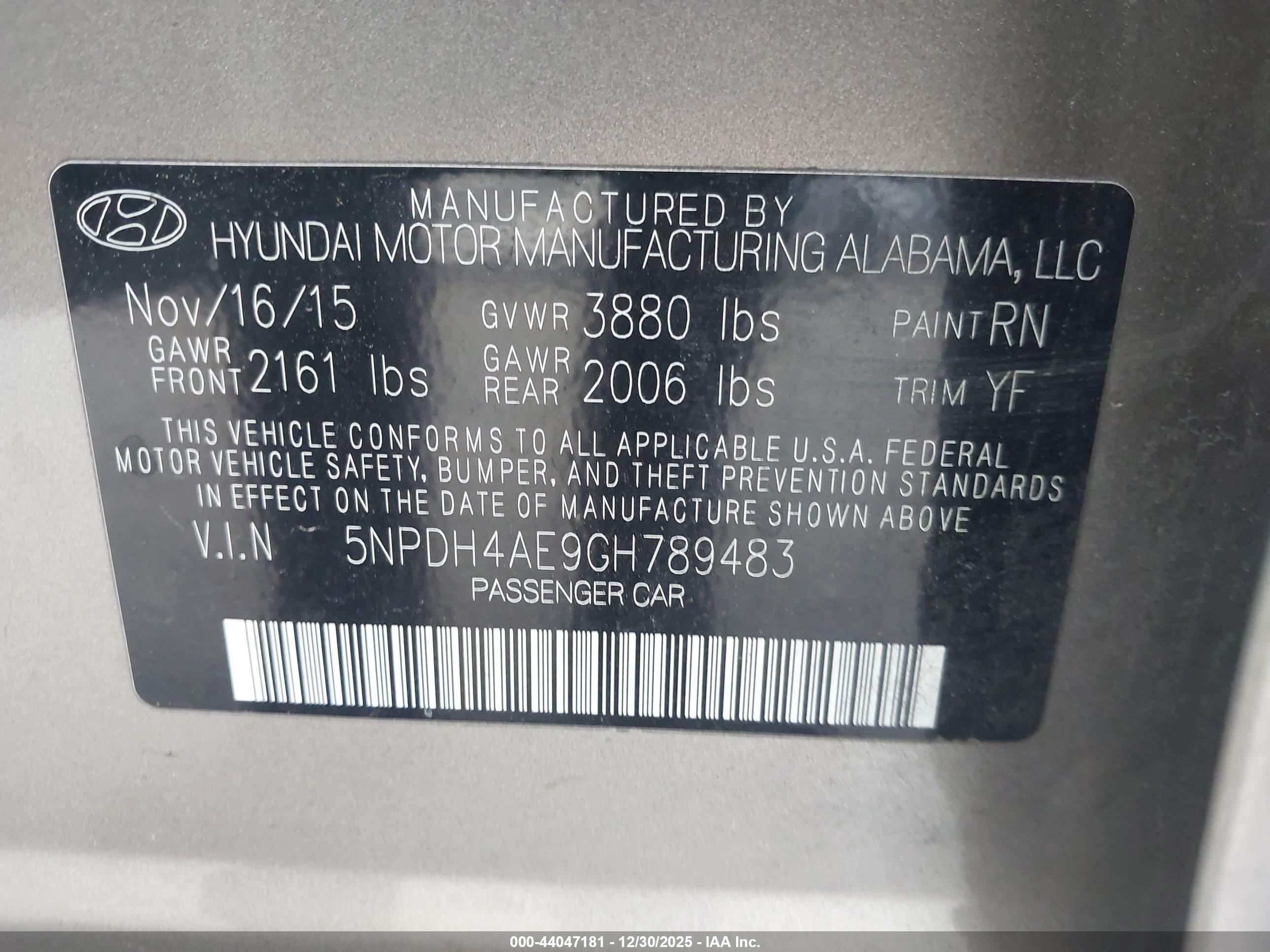 HYUNDAI ELANTRA image 9