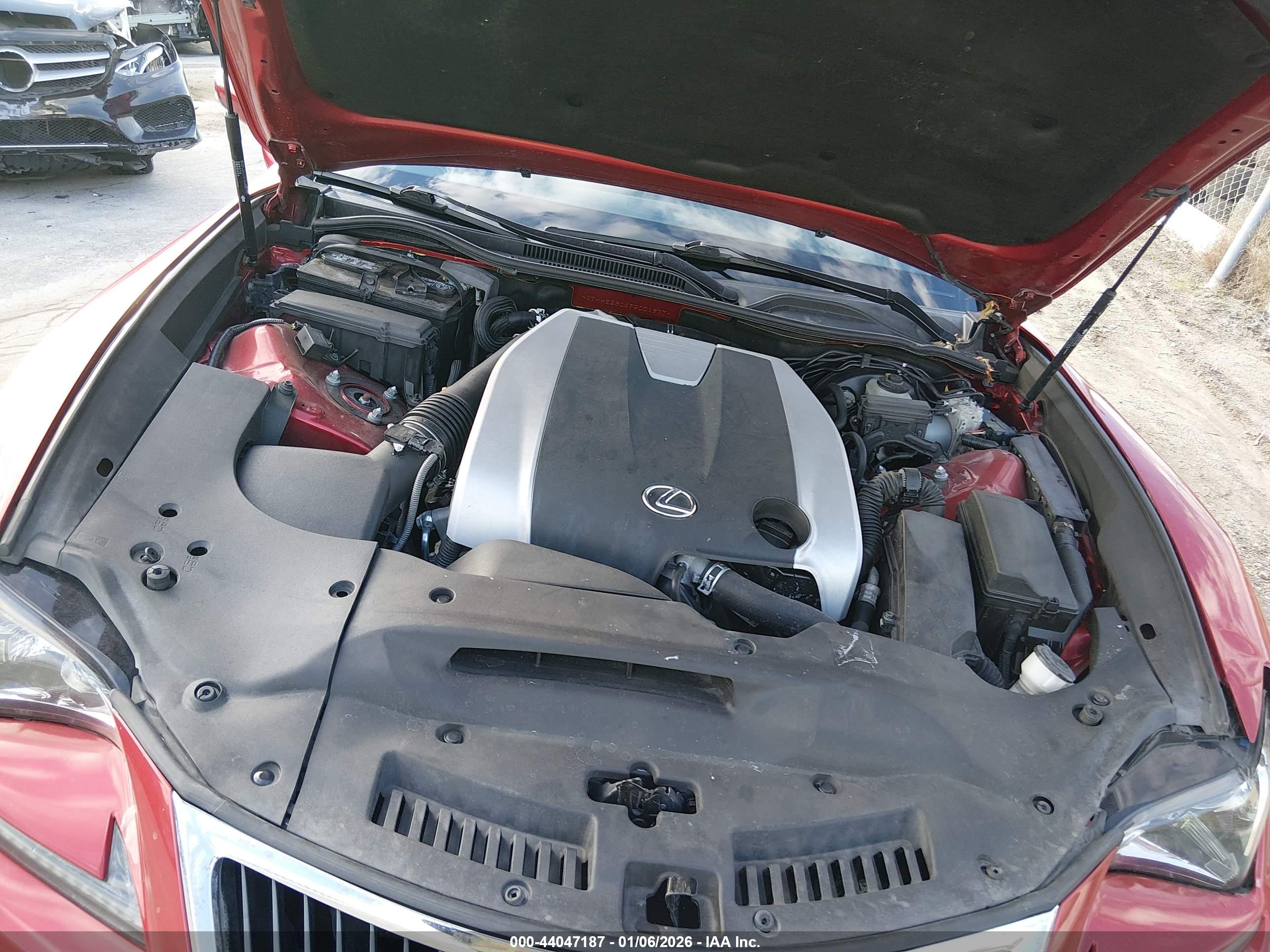LEXUS RC image 10