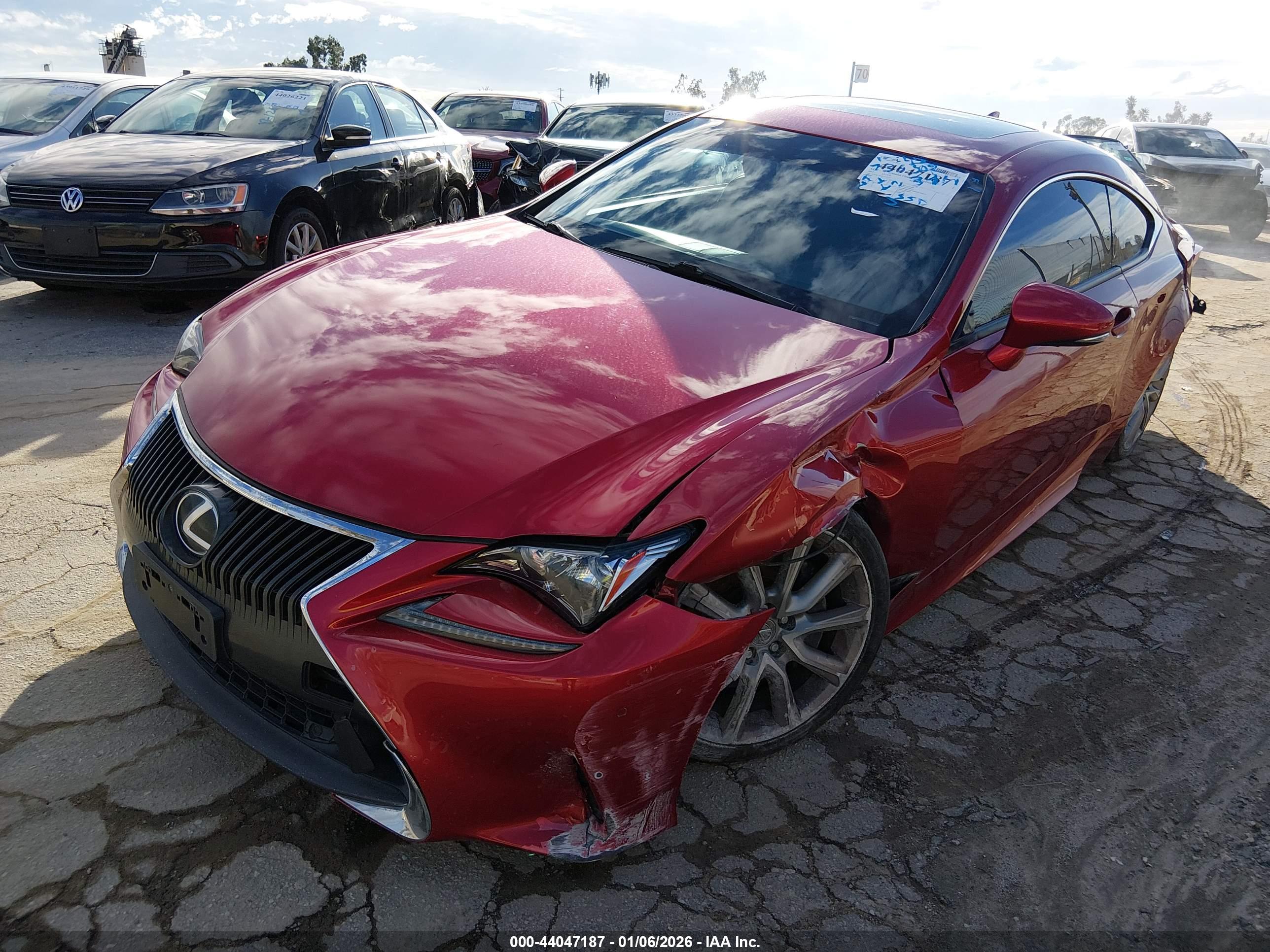 LEXUS RC image 2