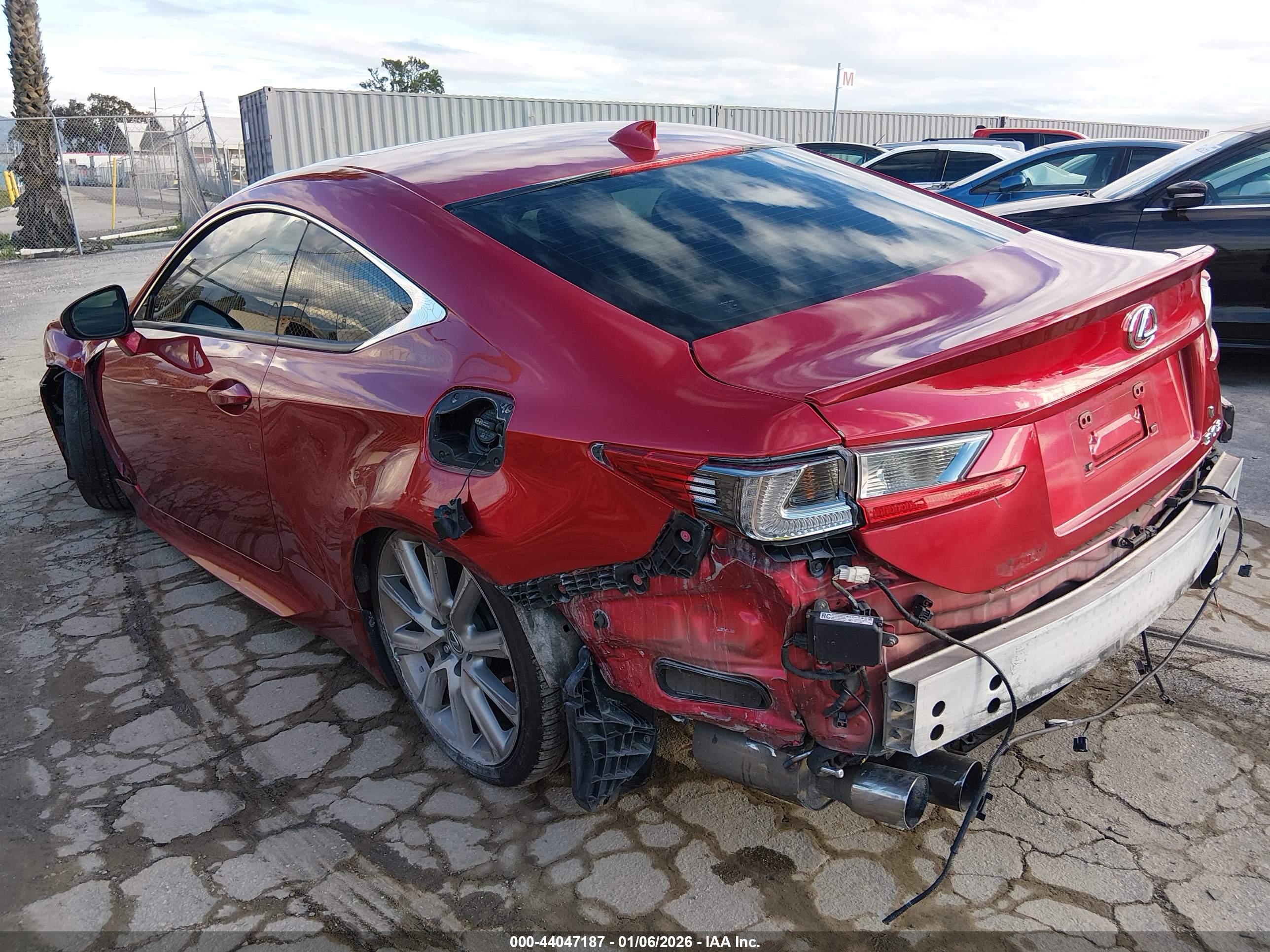 LEXUS RC image 3