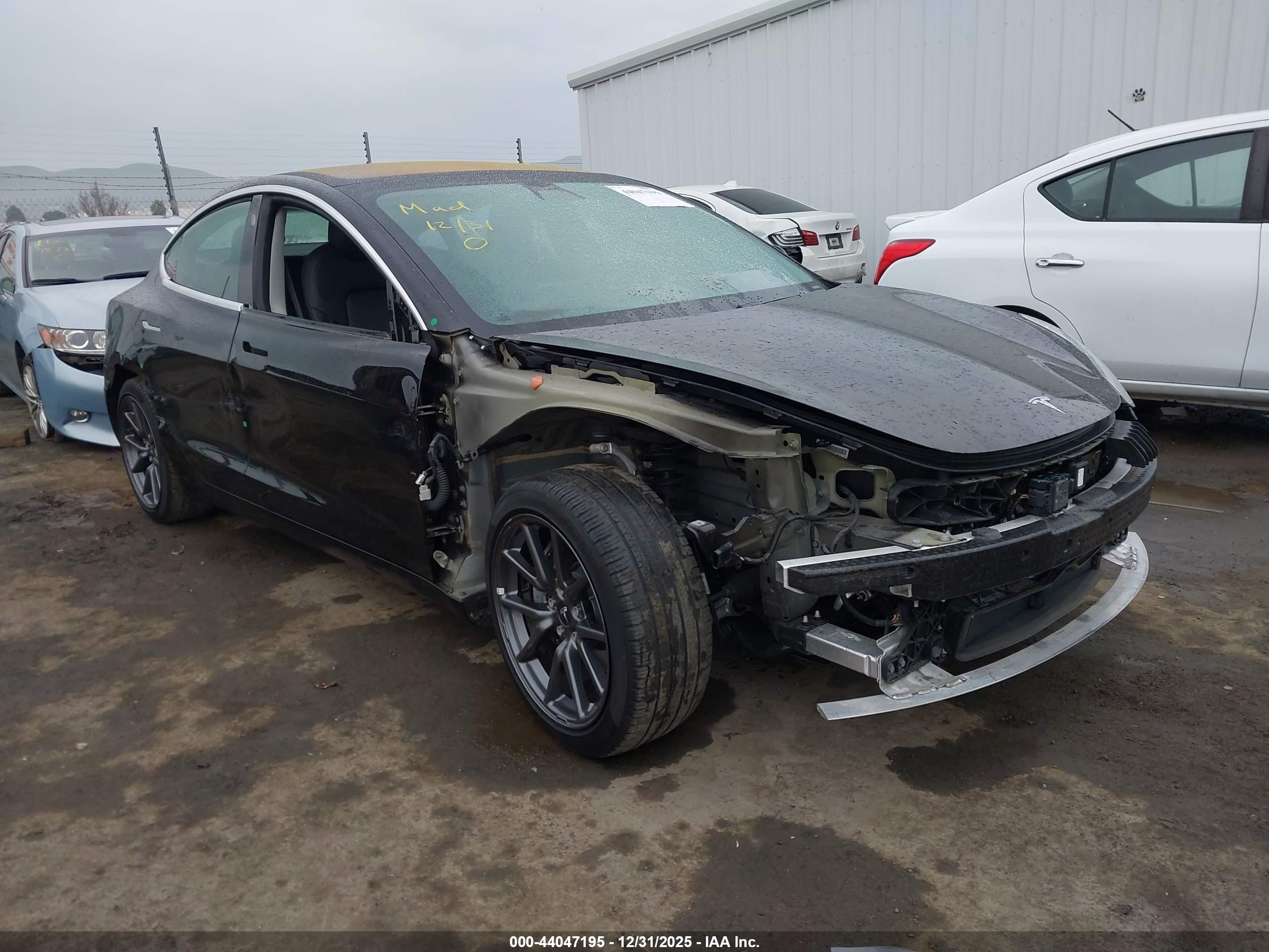 TESLA MODEL image 6