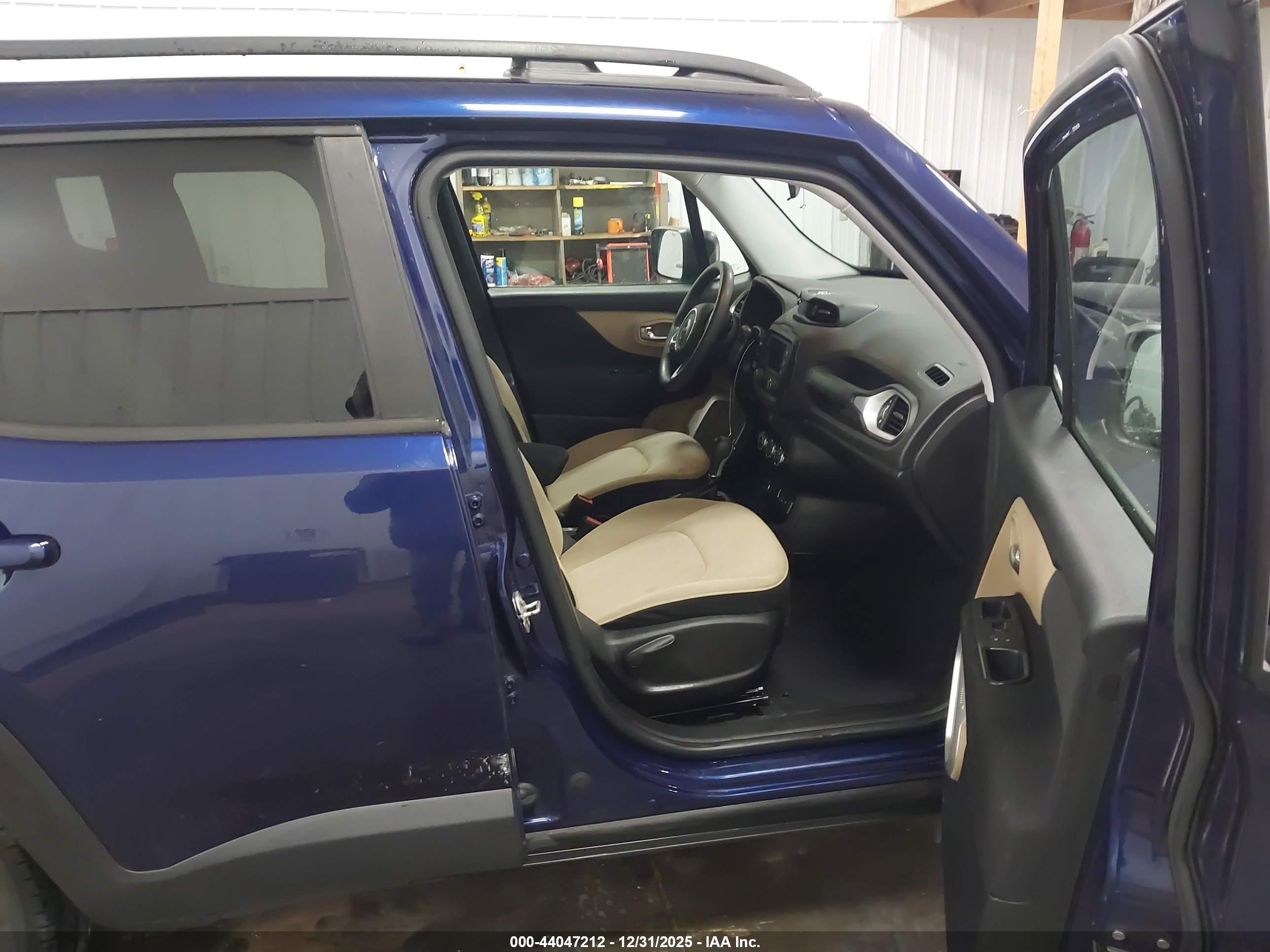 JEEP RENEGADE image 5