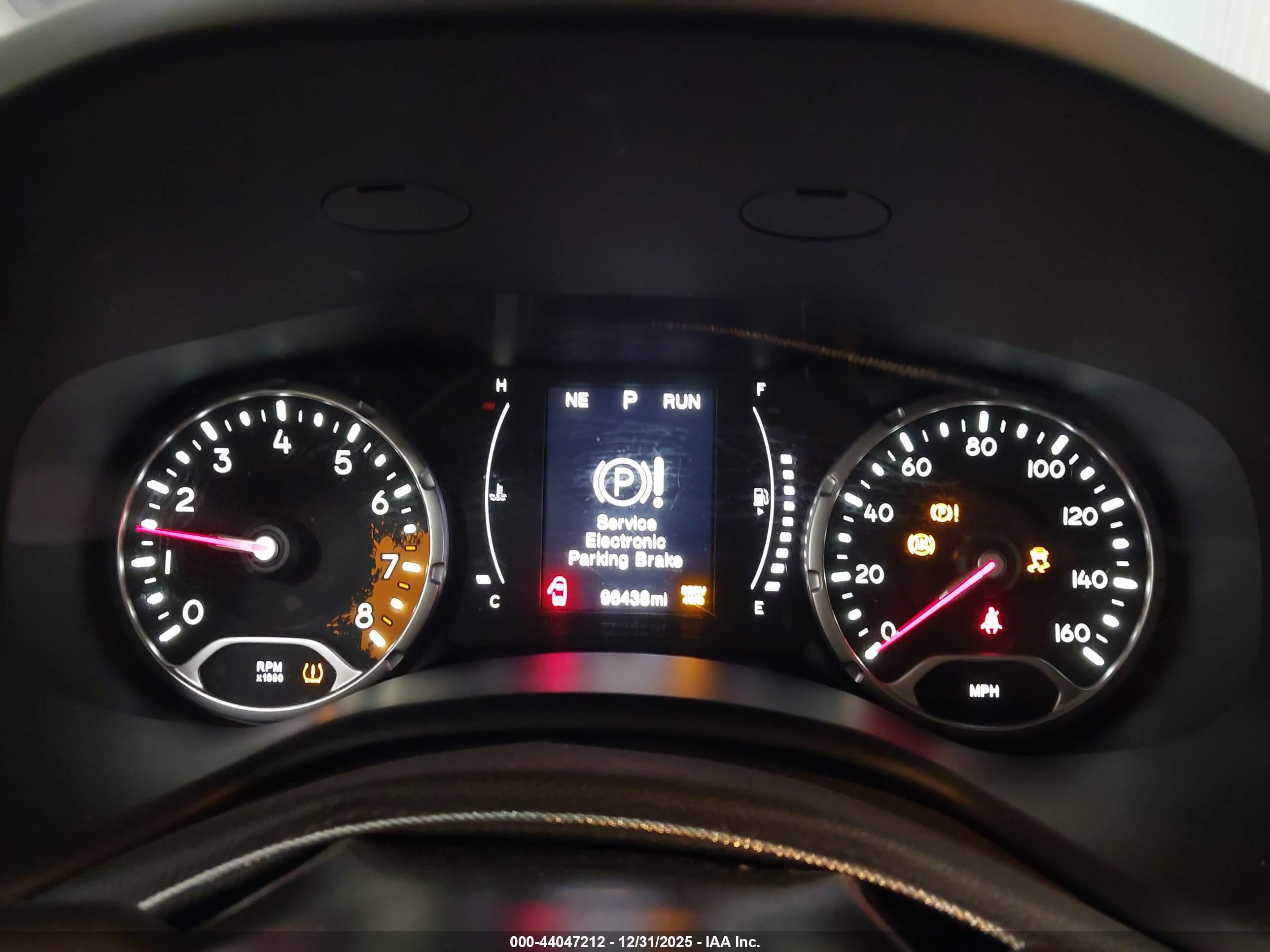JEEP RENEGADE image 7
