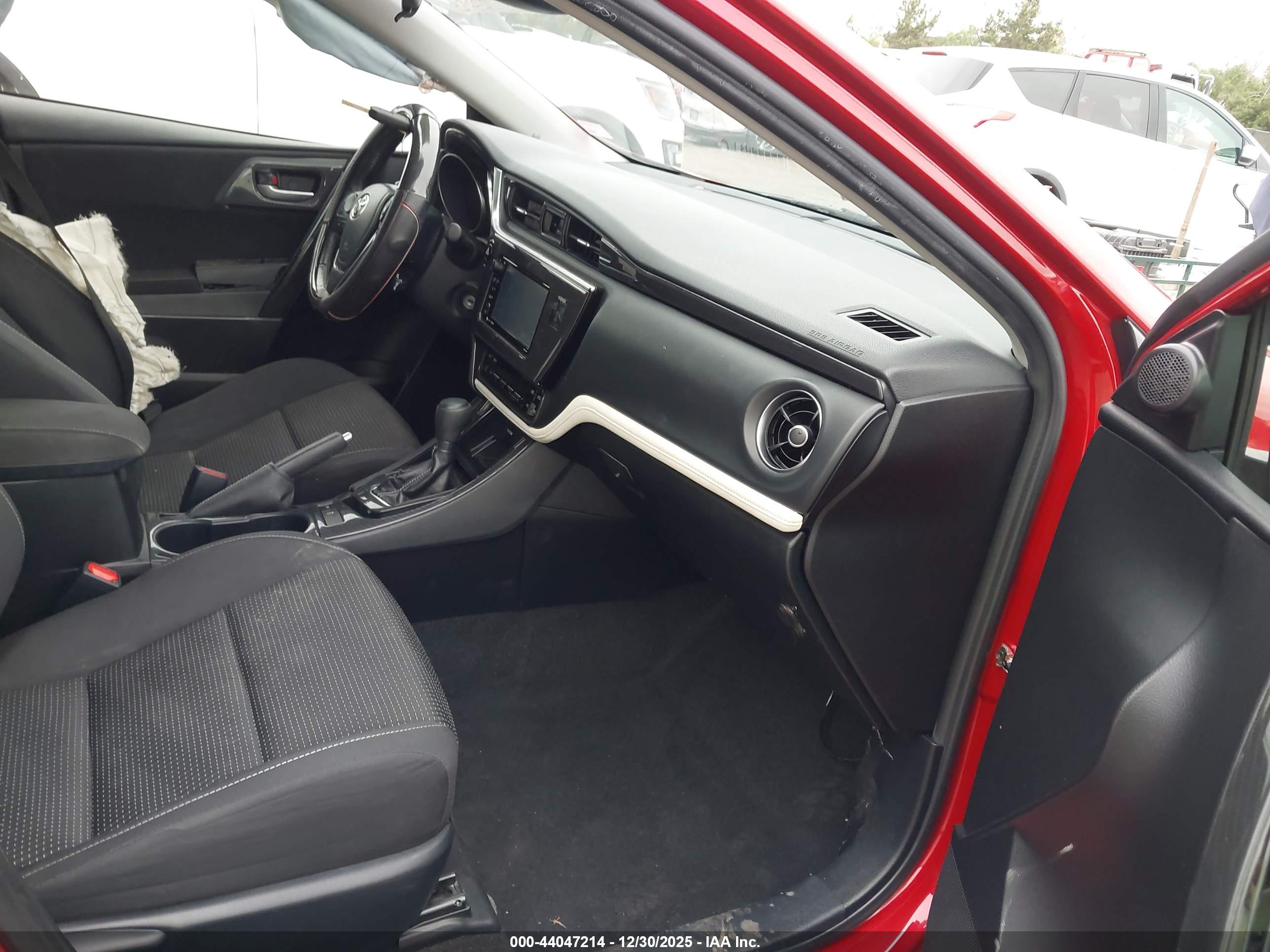 TOYOTA COROLLA image 5