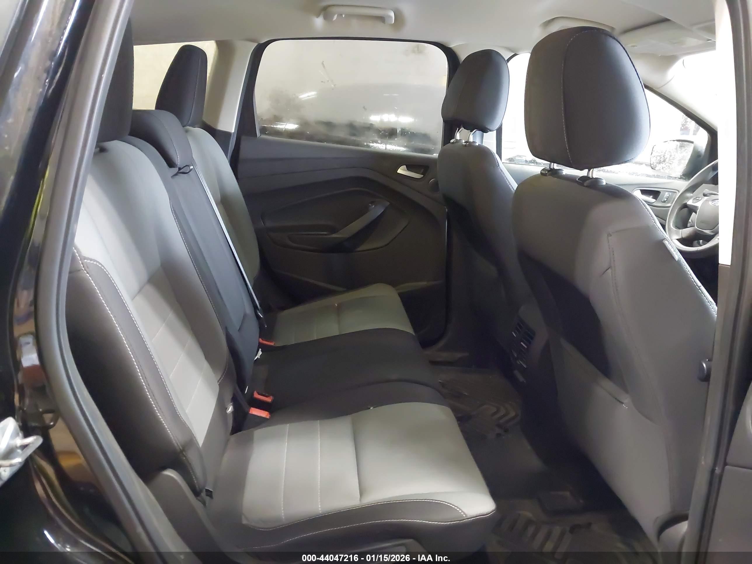 FORD ESCAPE image 8
