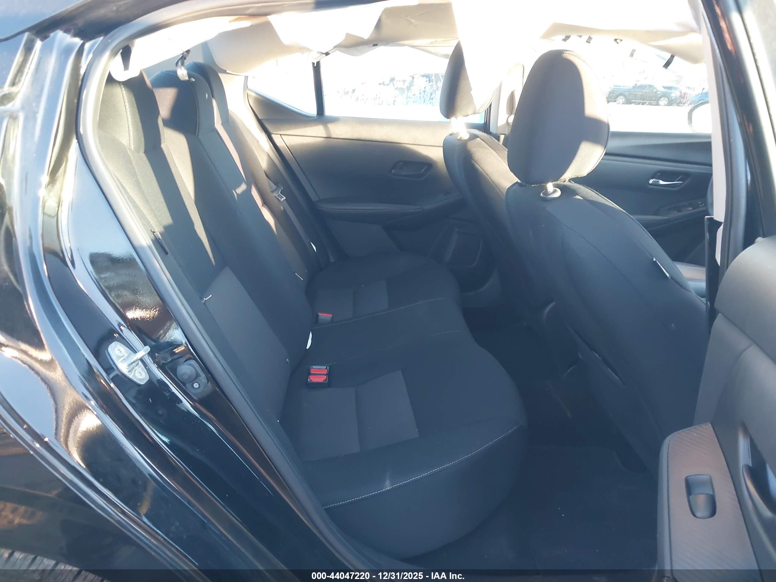 NISSAN SENTRA image 8