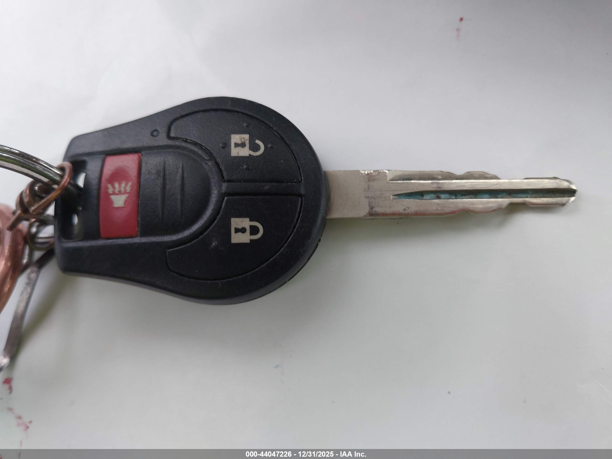 NISSAN ROGUE image 11