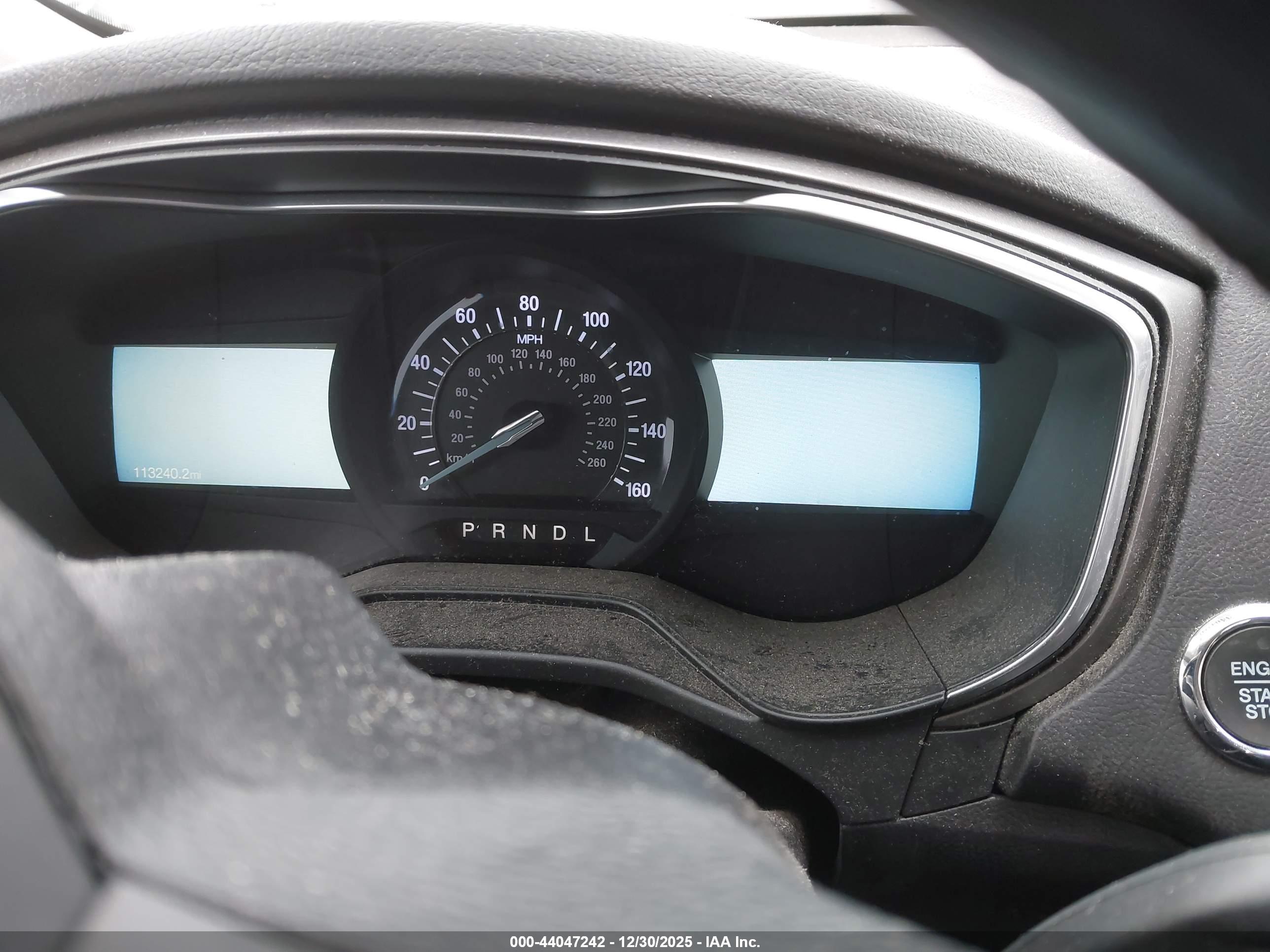 FORD FUSION image 7
