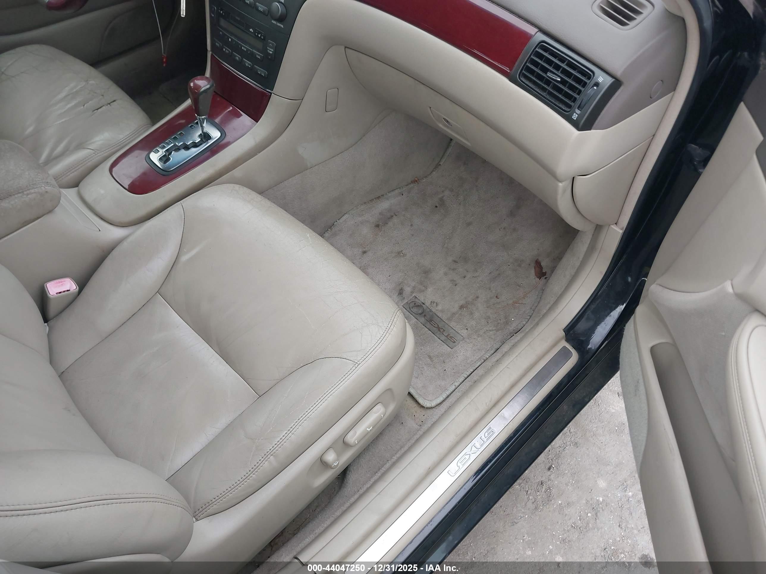 LEXUS ES image 5