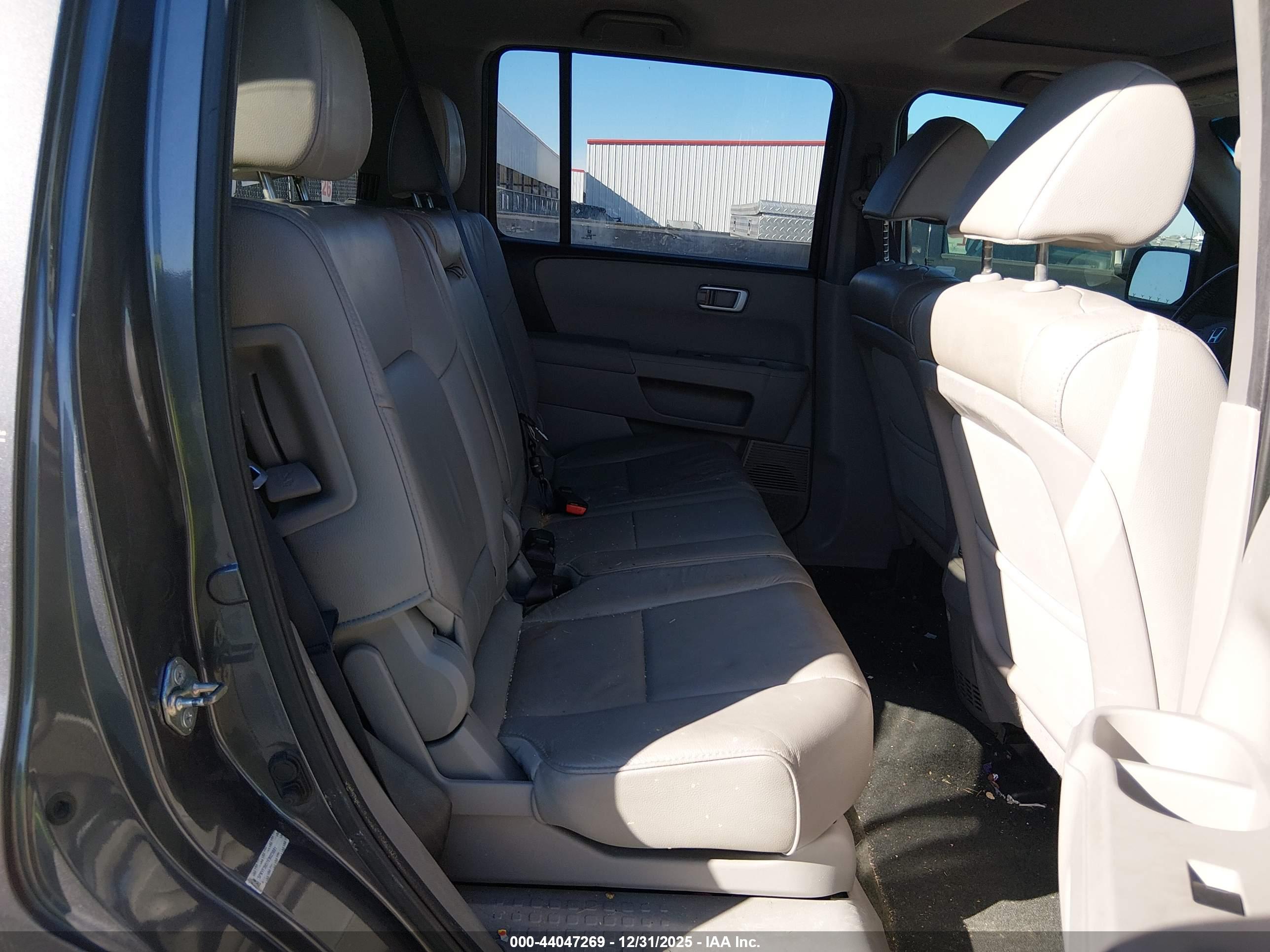 HONDA PILOT image 8