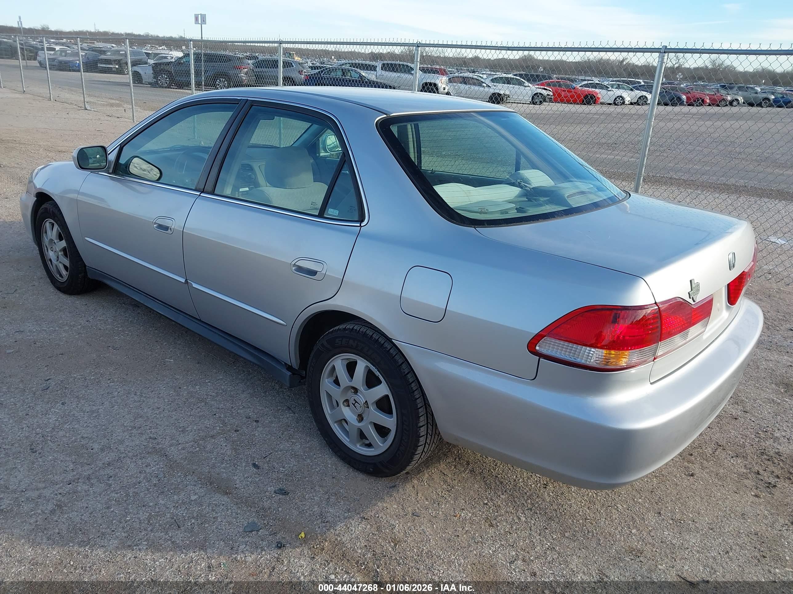 HONDA ACCORD image 3