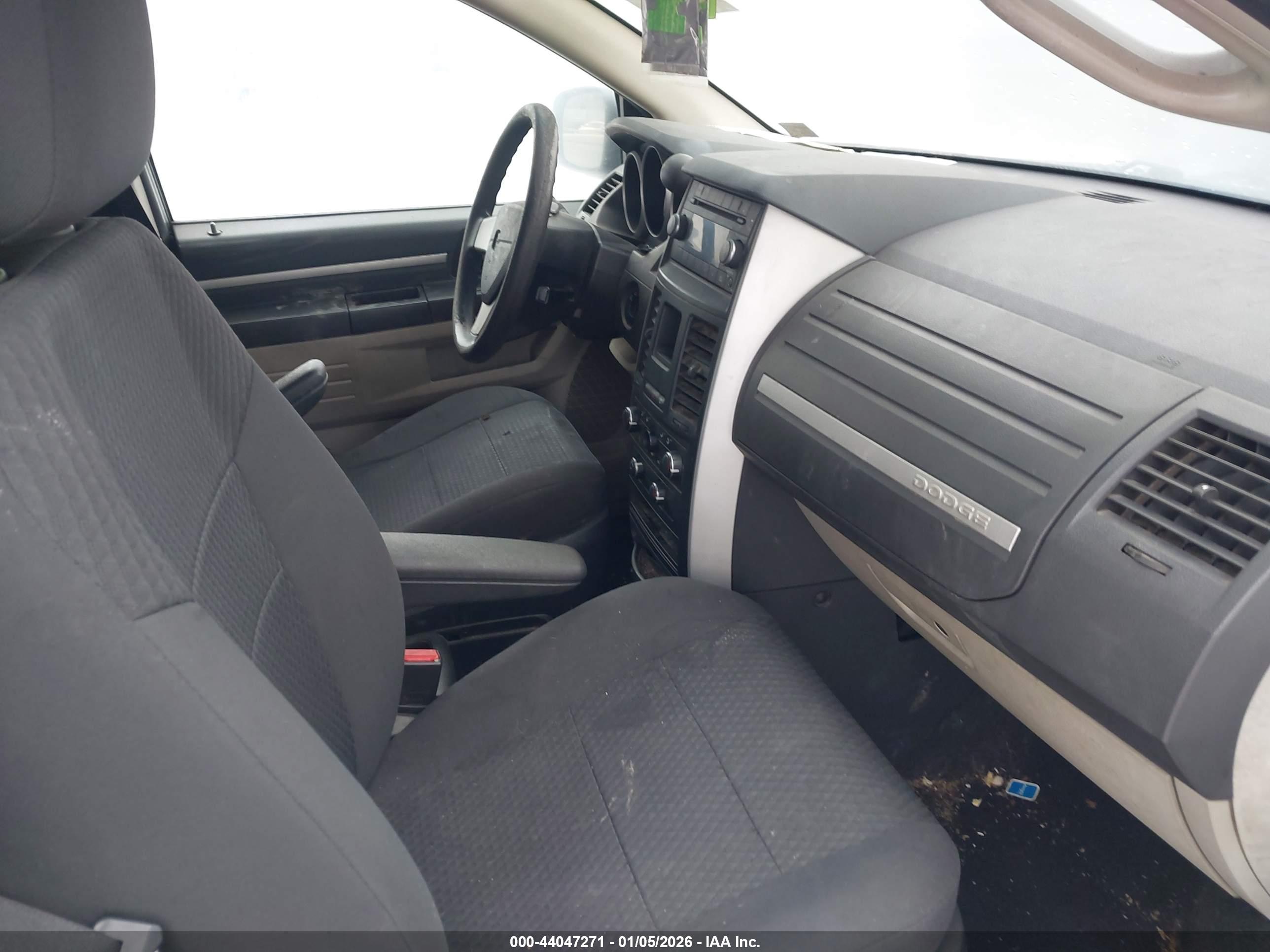 DODGE GRAND image 5