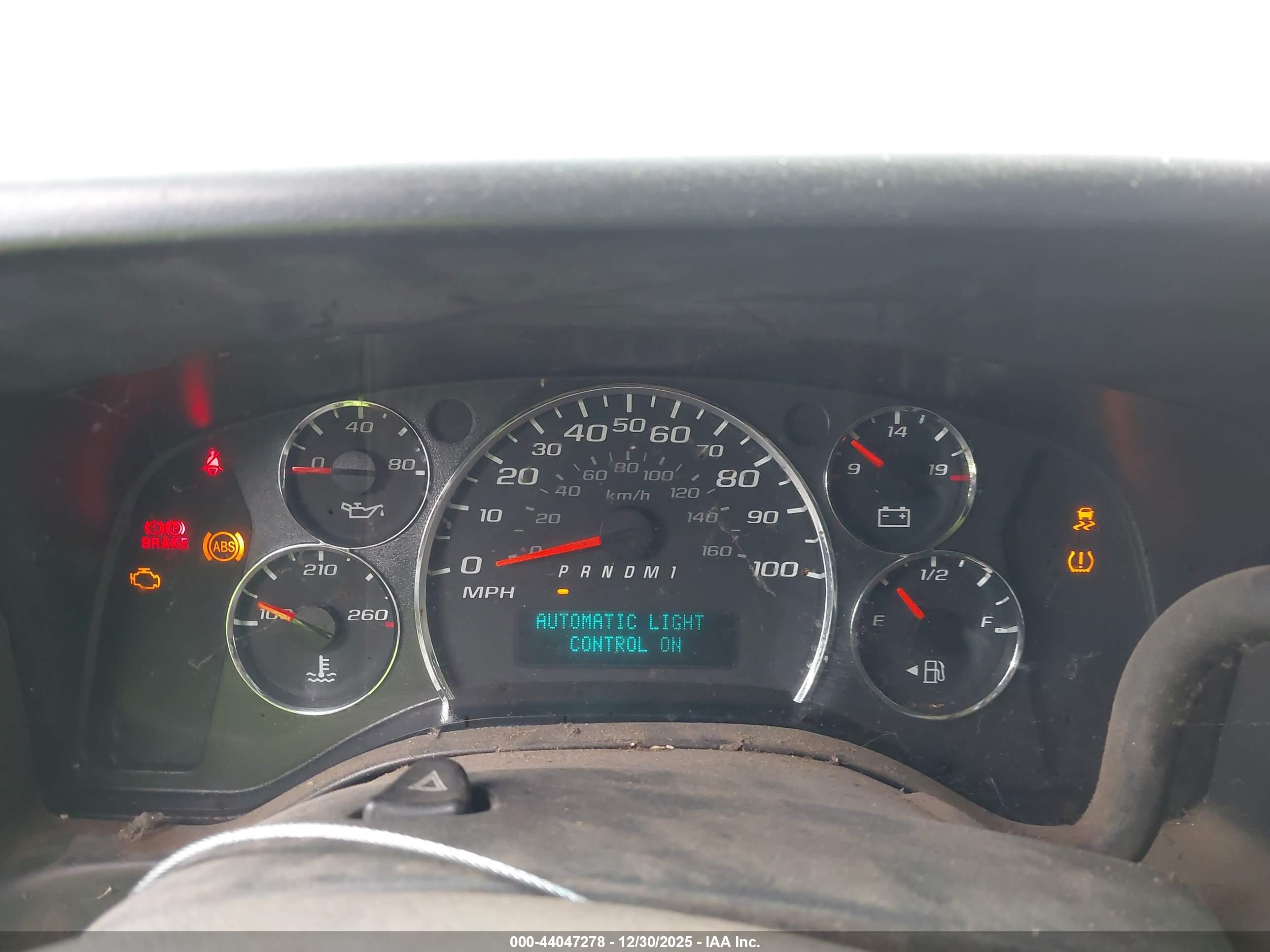 CHEVROLET EXPRESS image 7