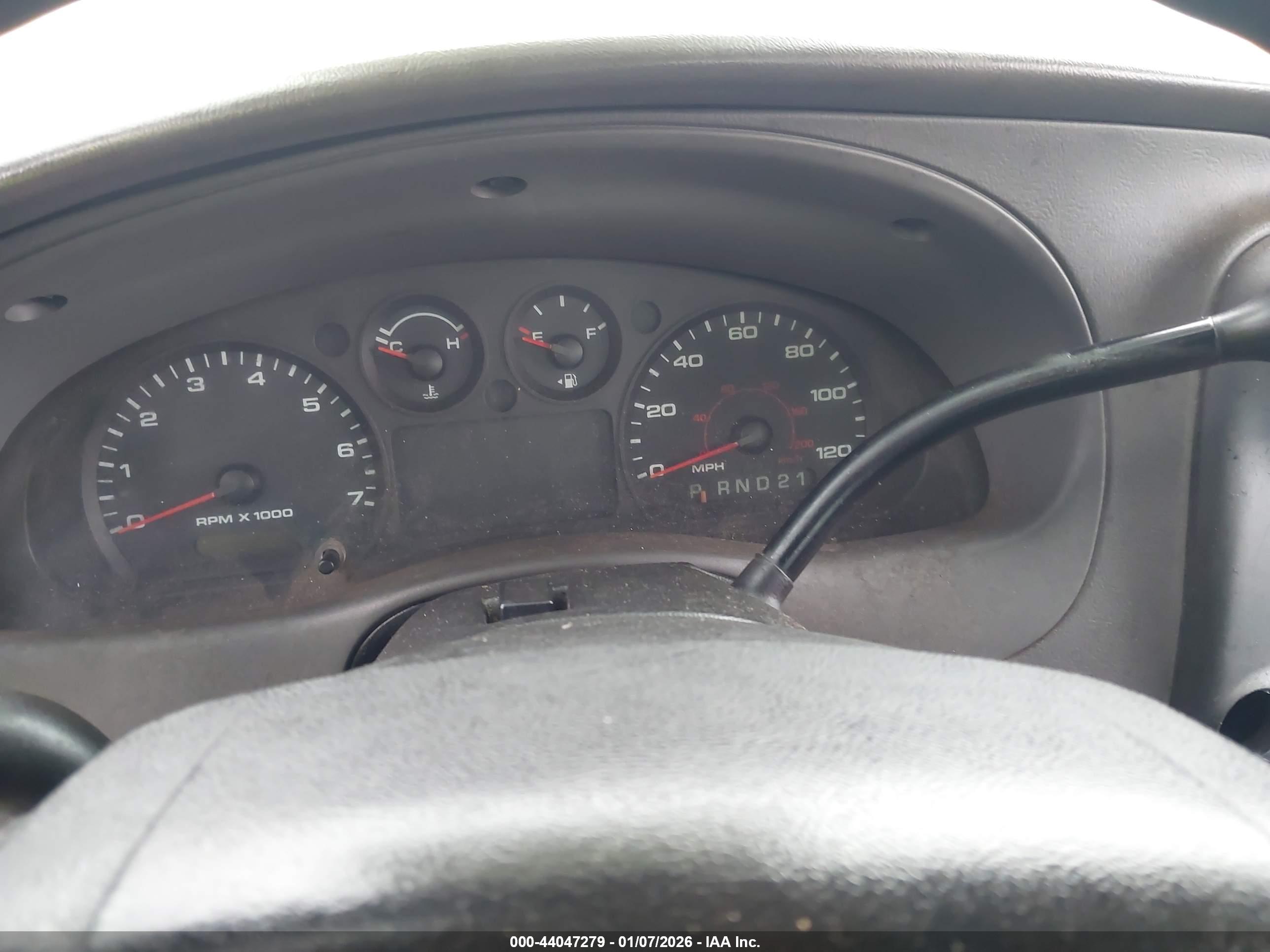 FORD RANGER image 7