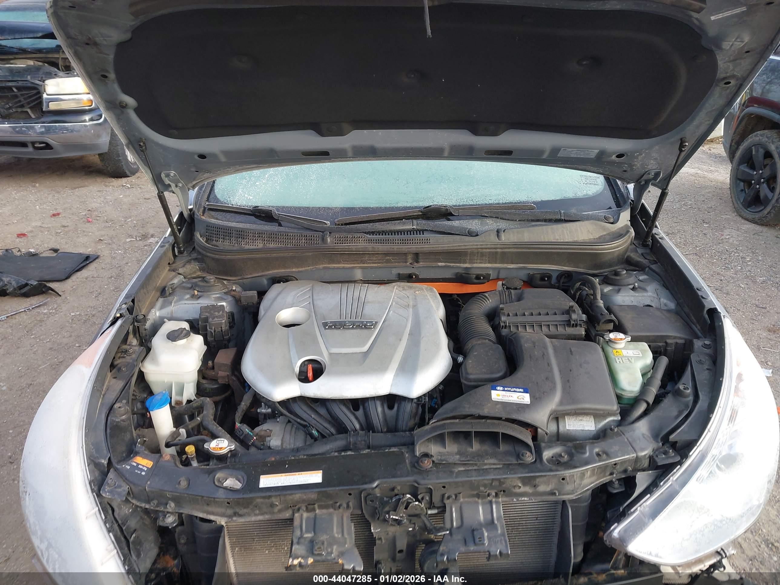 HYUNDAI SONATA image 10