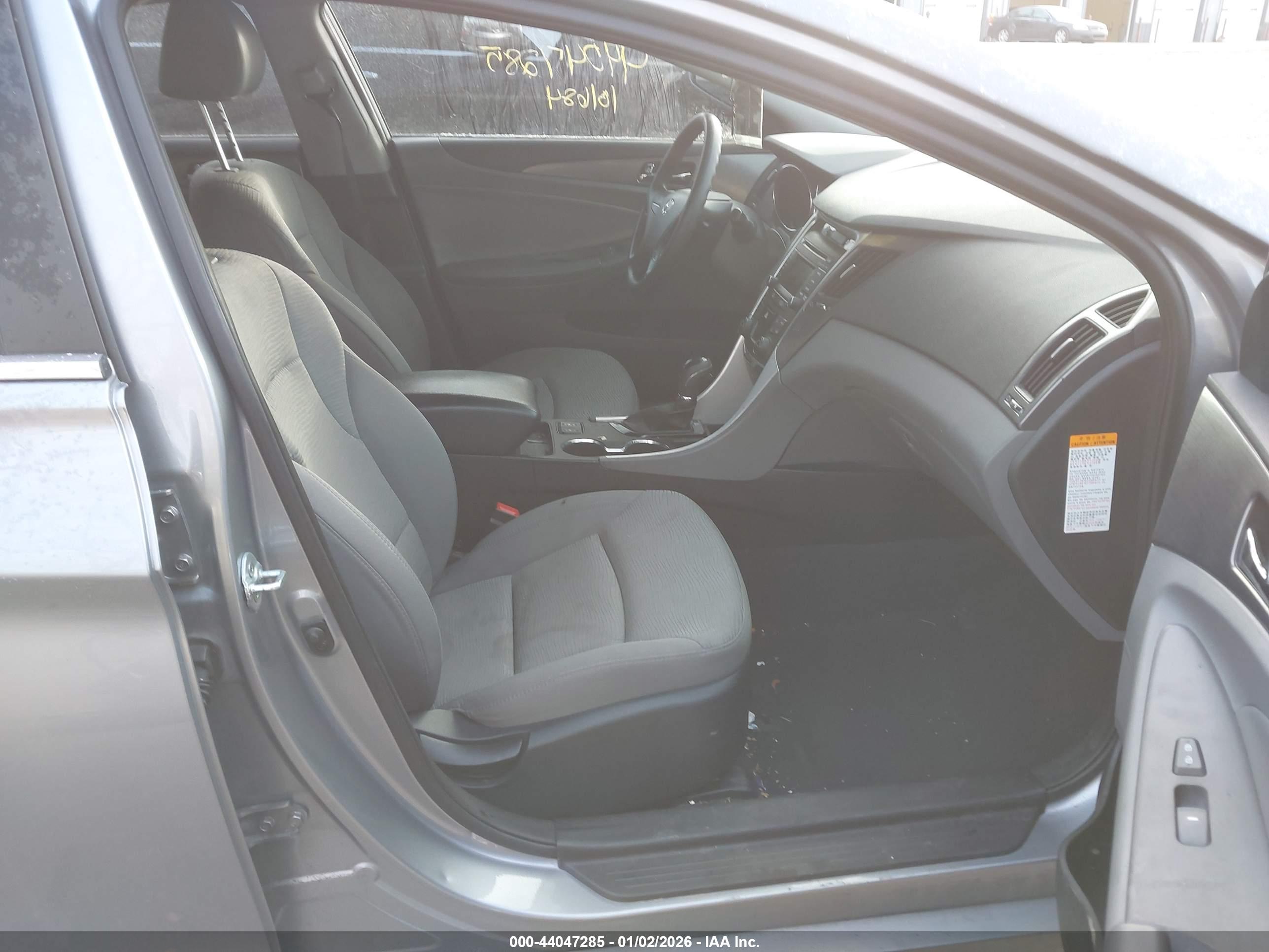 HYUNDAI SONATA image 5