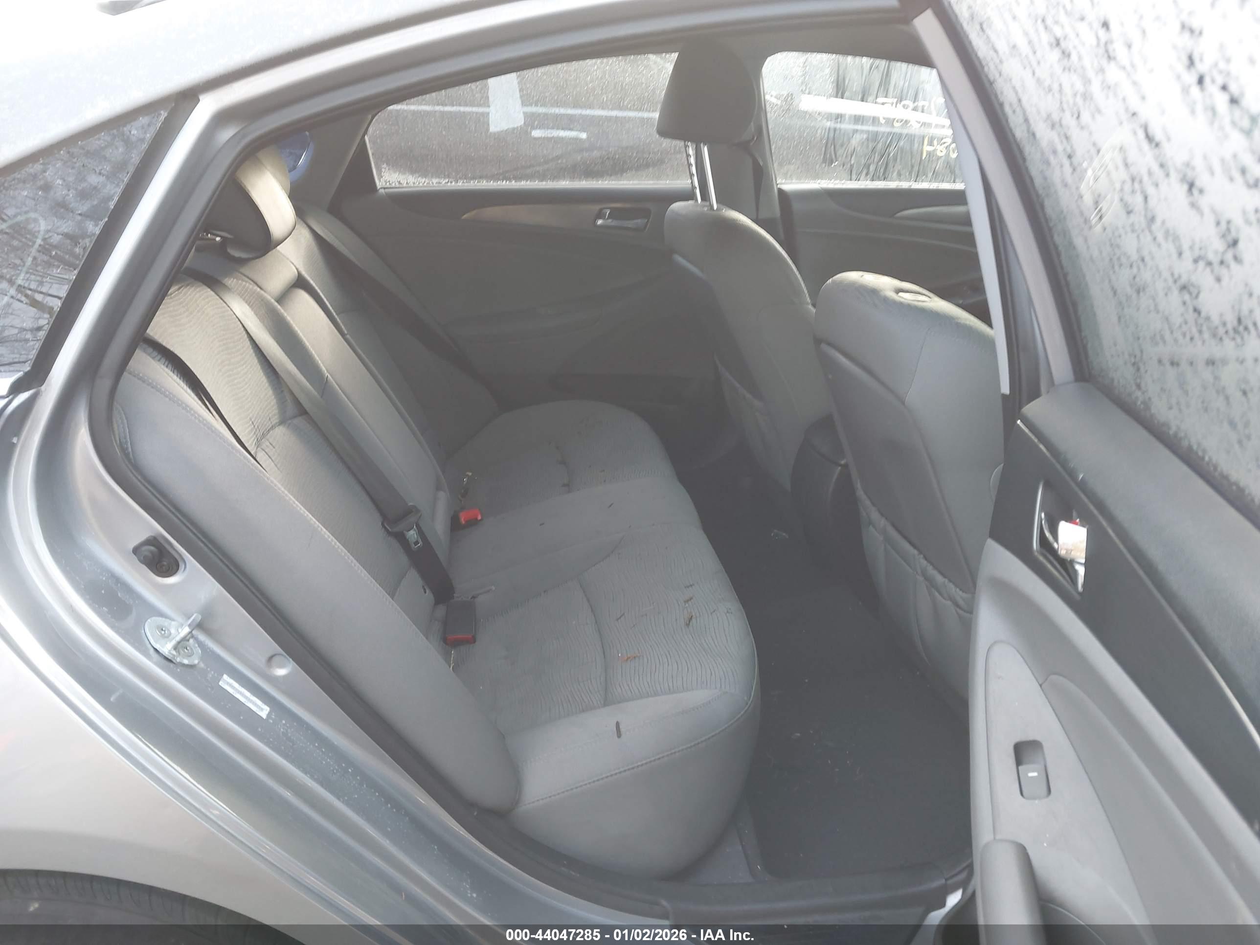 HYUNDAI SONATA image 8