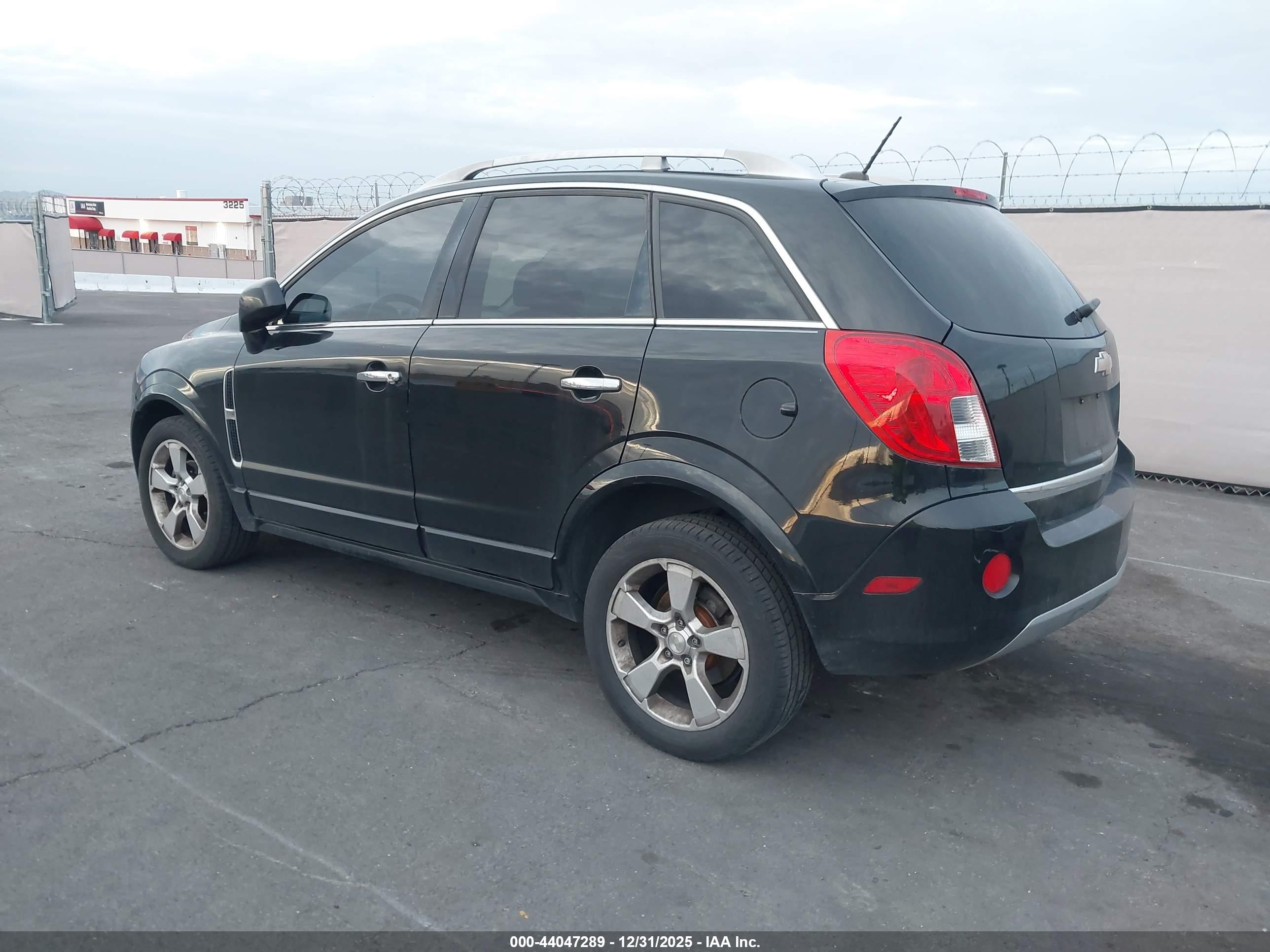 CHEVROLET CAPTIVA image 3