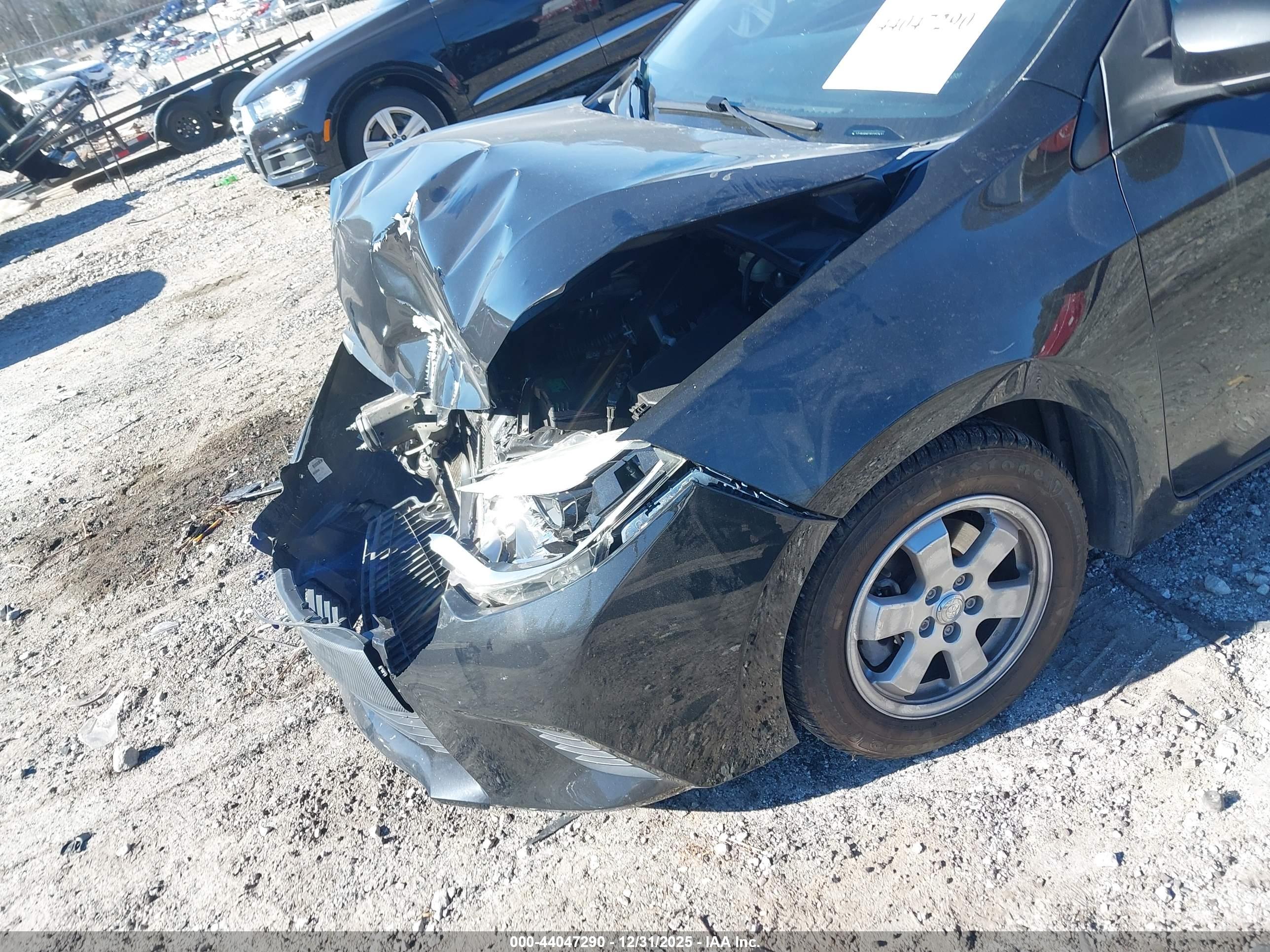 TOYOTA COROLLA image 6