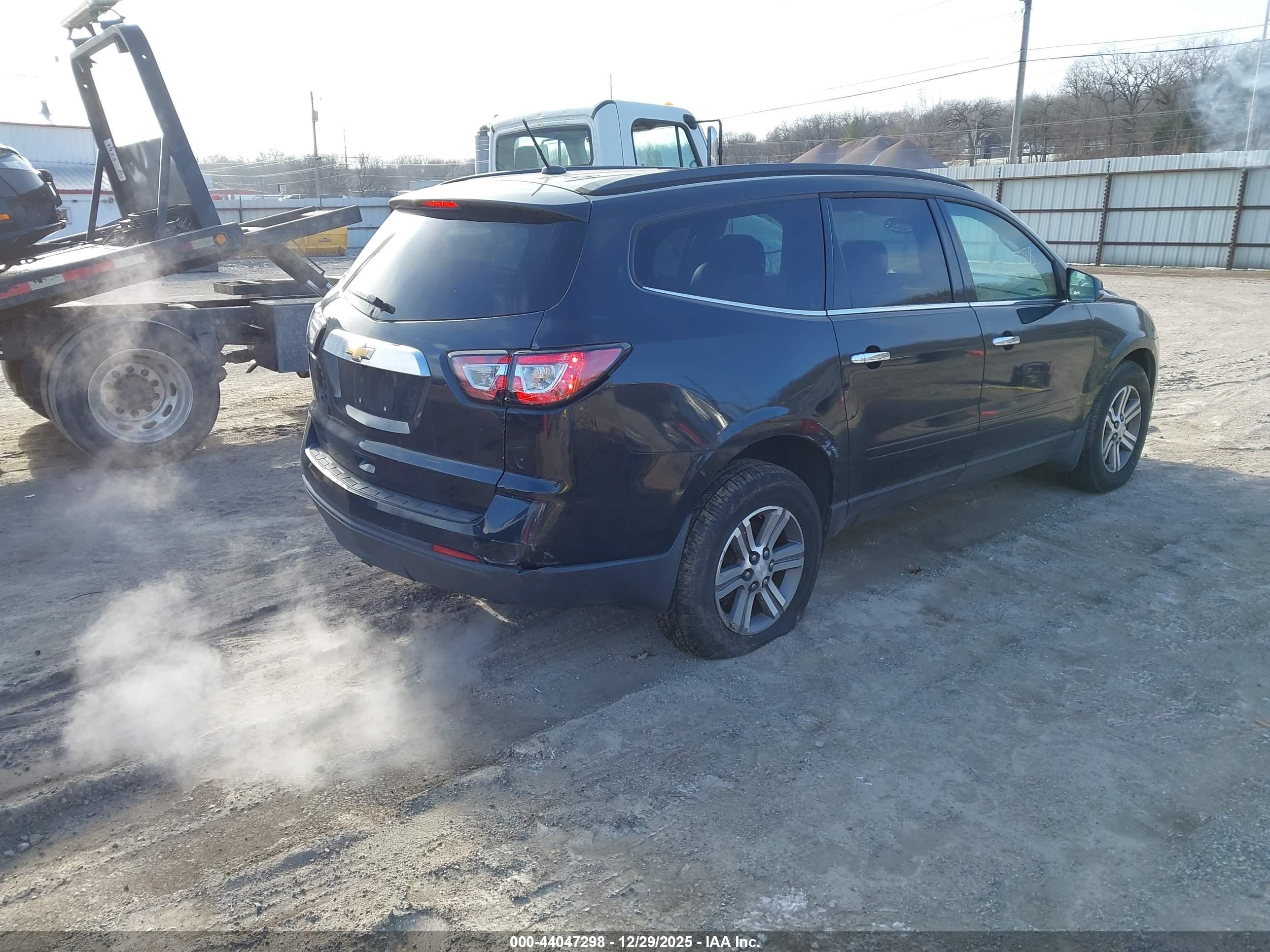 CHEVROLET TRAVERSE image 4