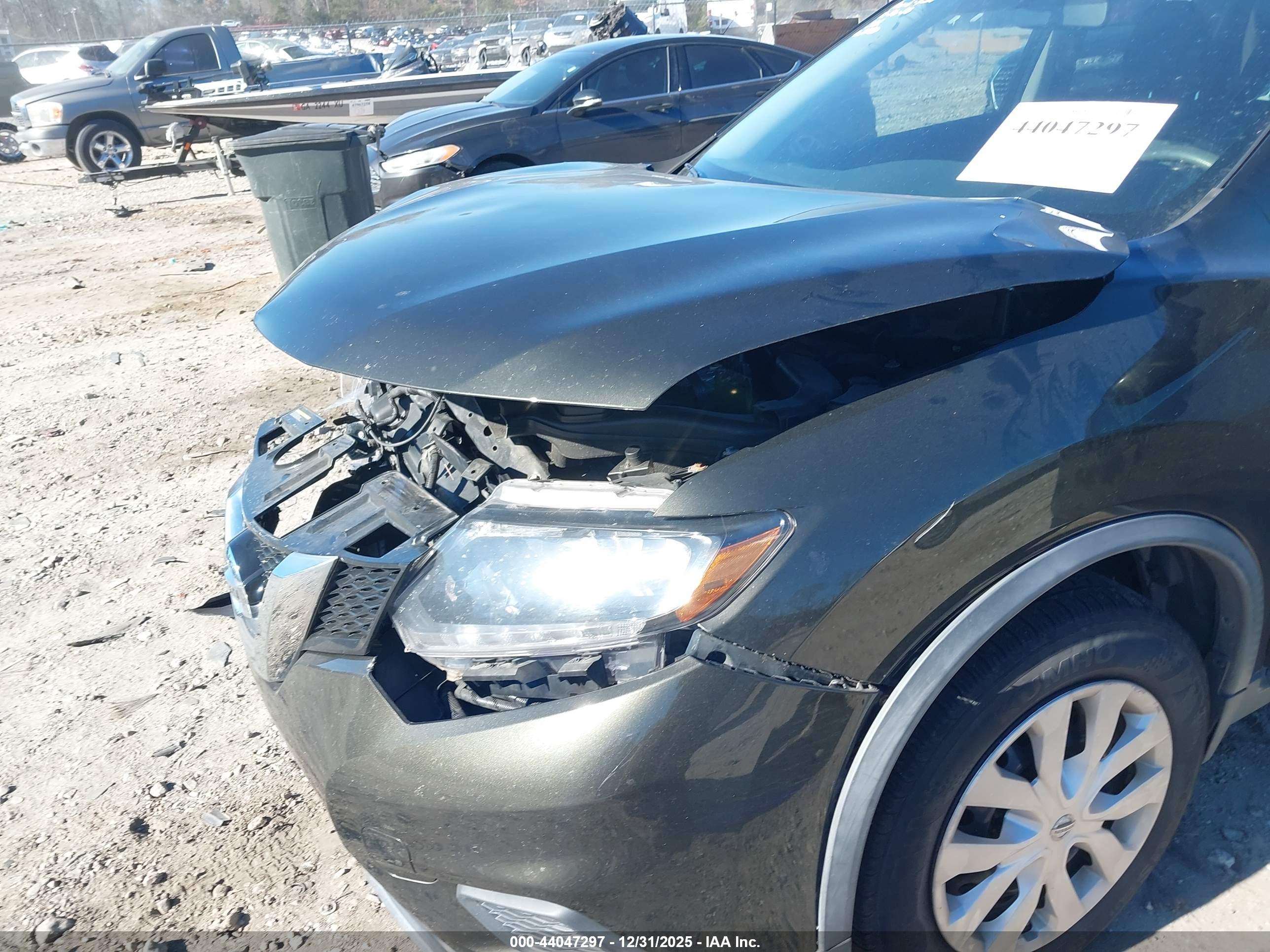 NISSAN ROGUE image 6