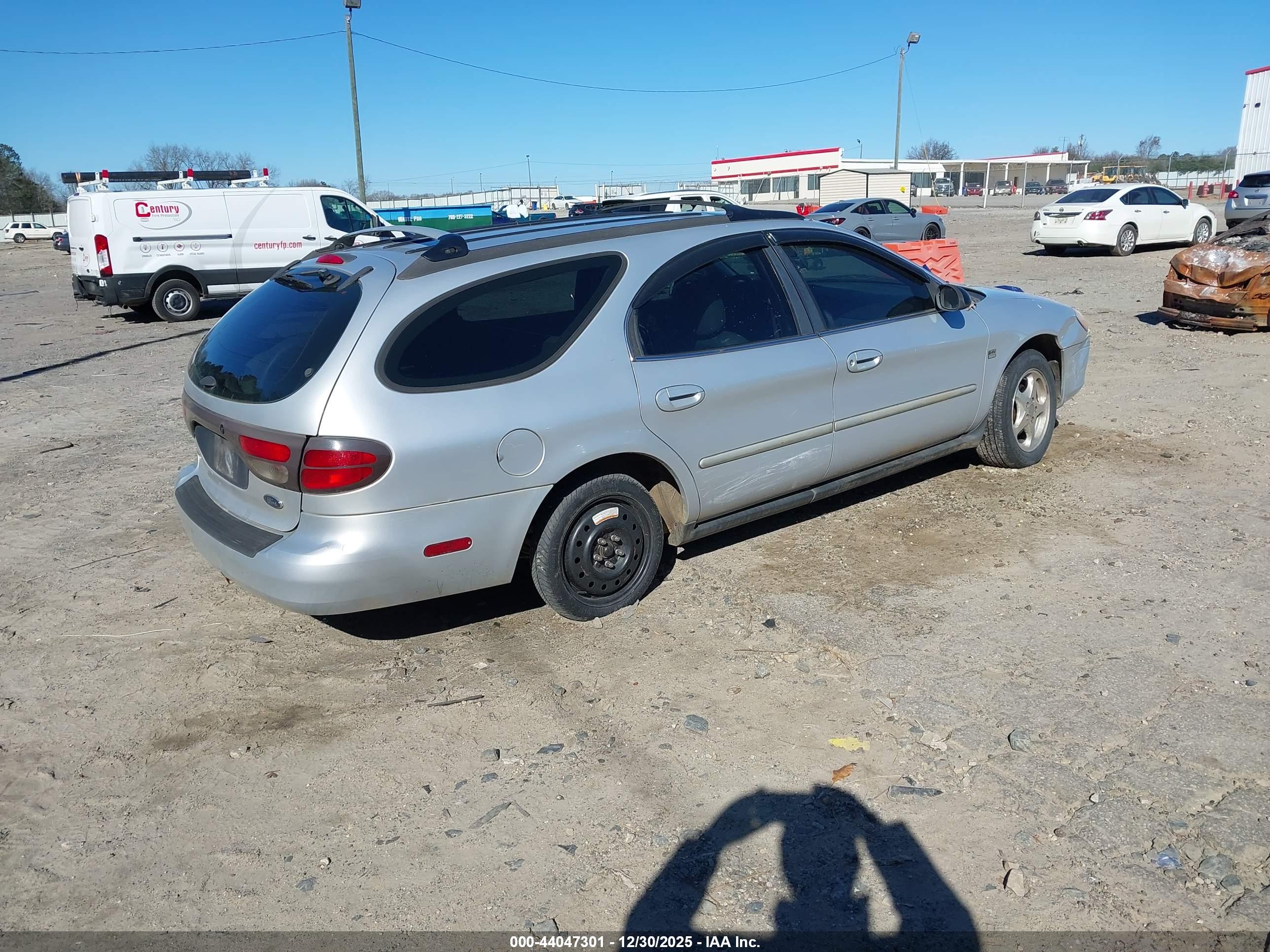FORD TAURUS image 4