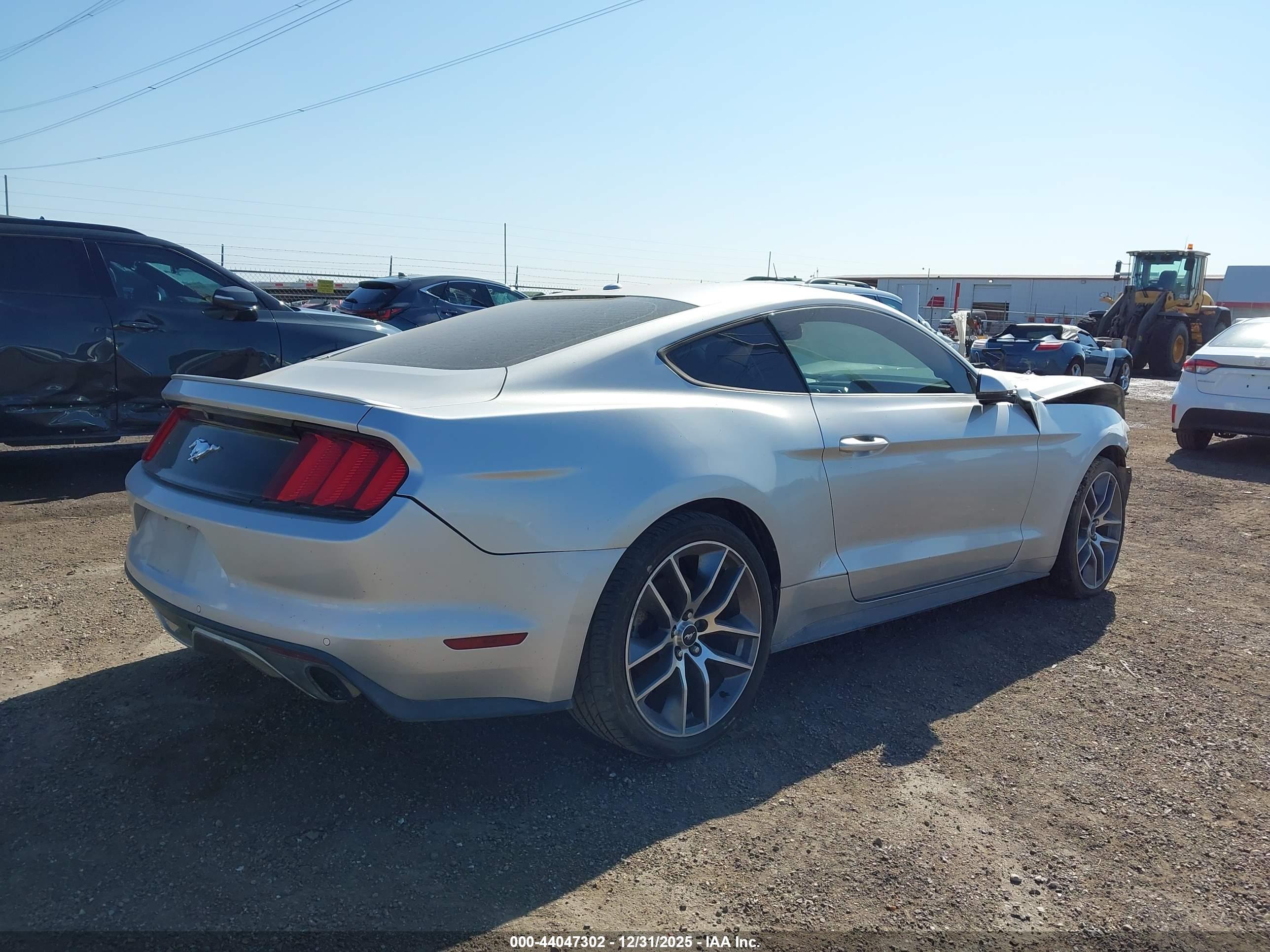 FORD MUSTANG image 4