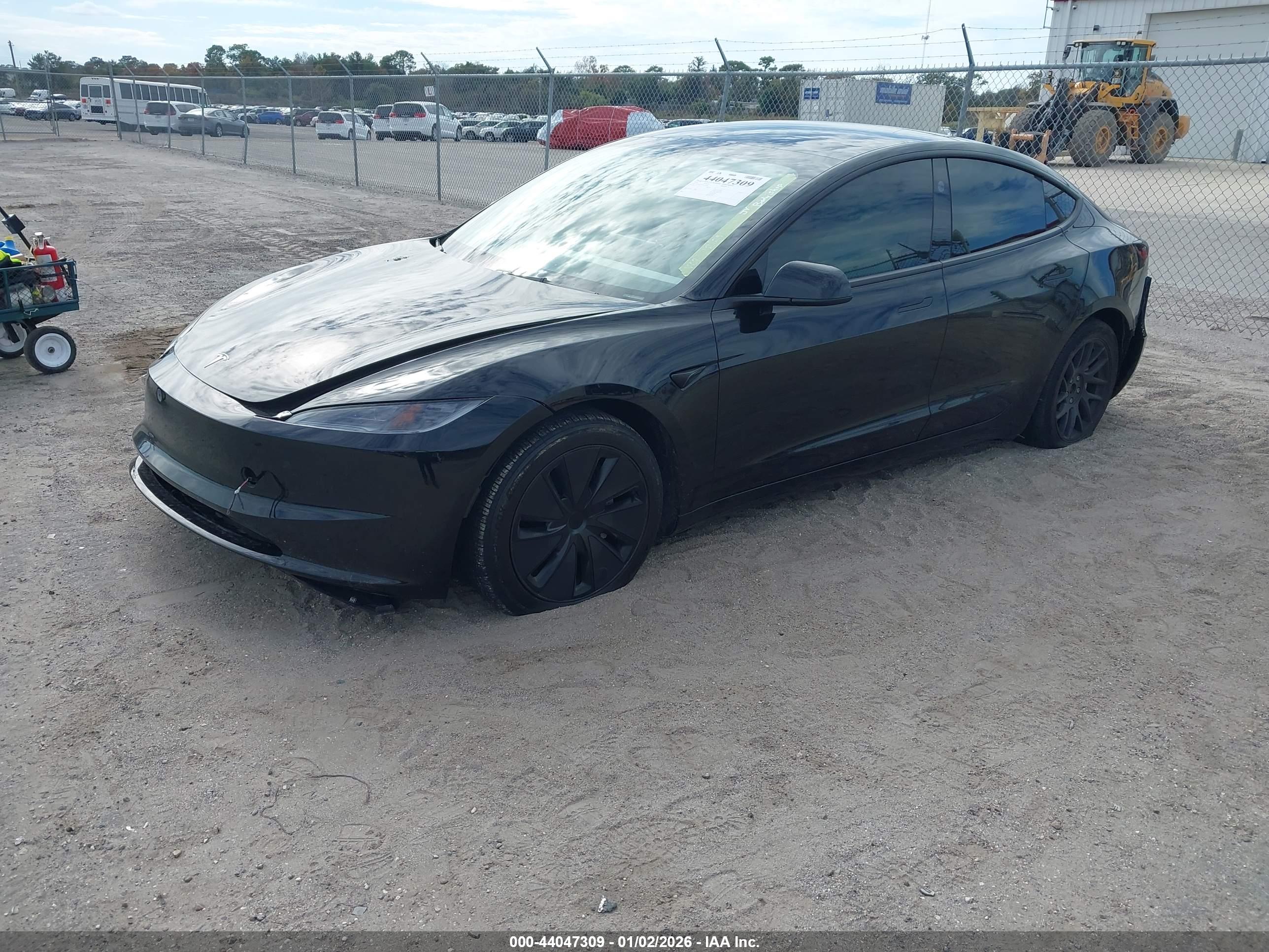 TESLA MODEL image 2